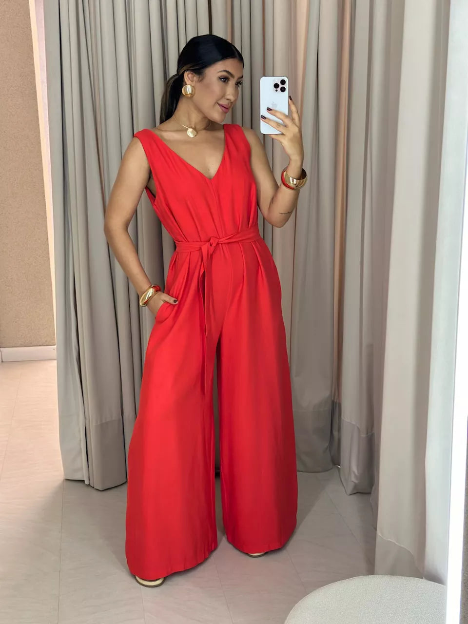 Macacão Olívia | Modelagem Soltinha com Faixa *Últimas Unidades*