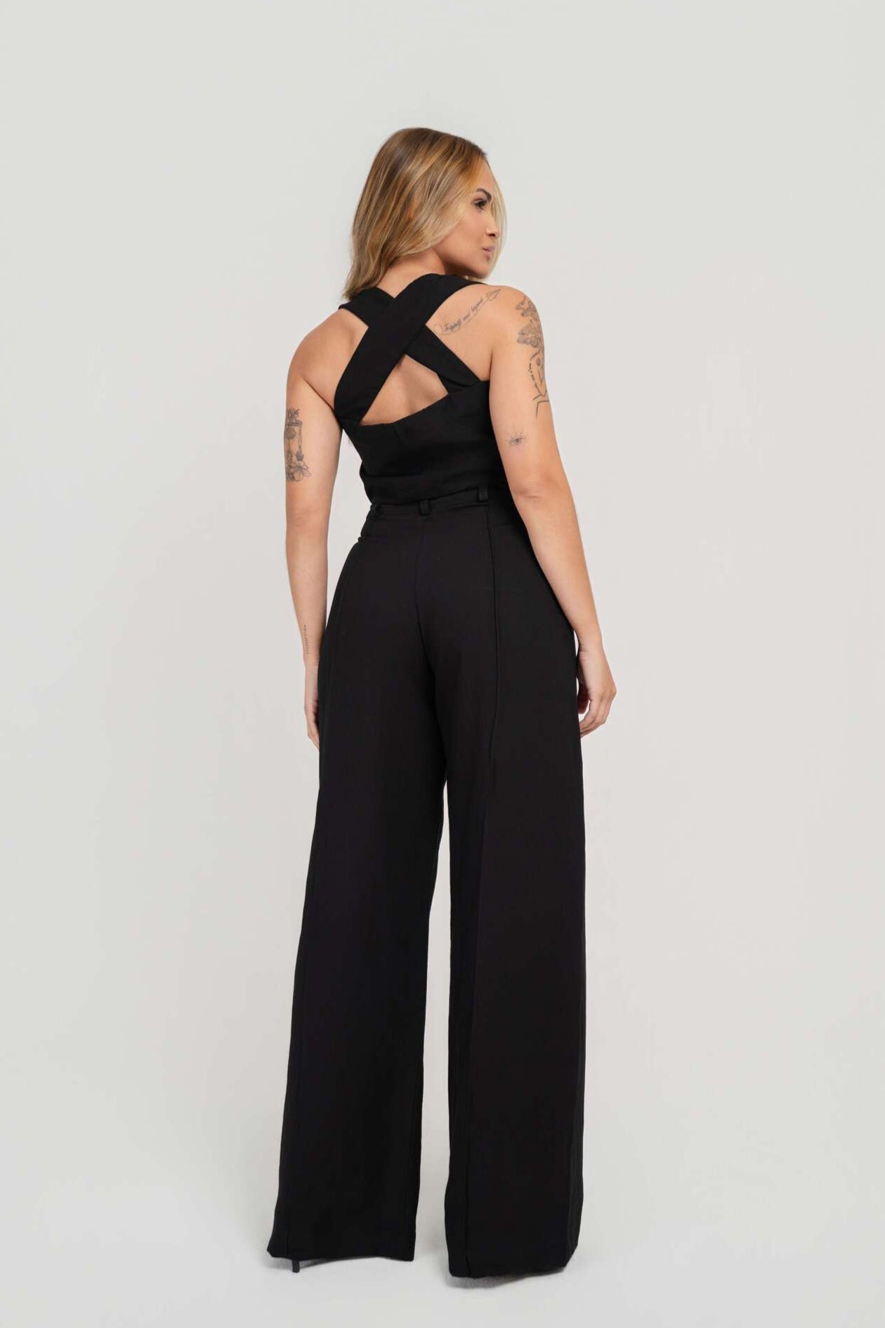 CALÇA PANTALONA COM NERVURA