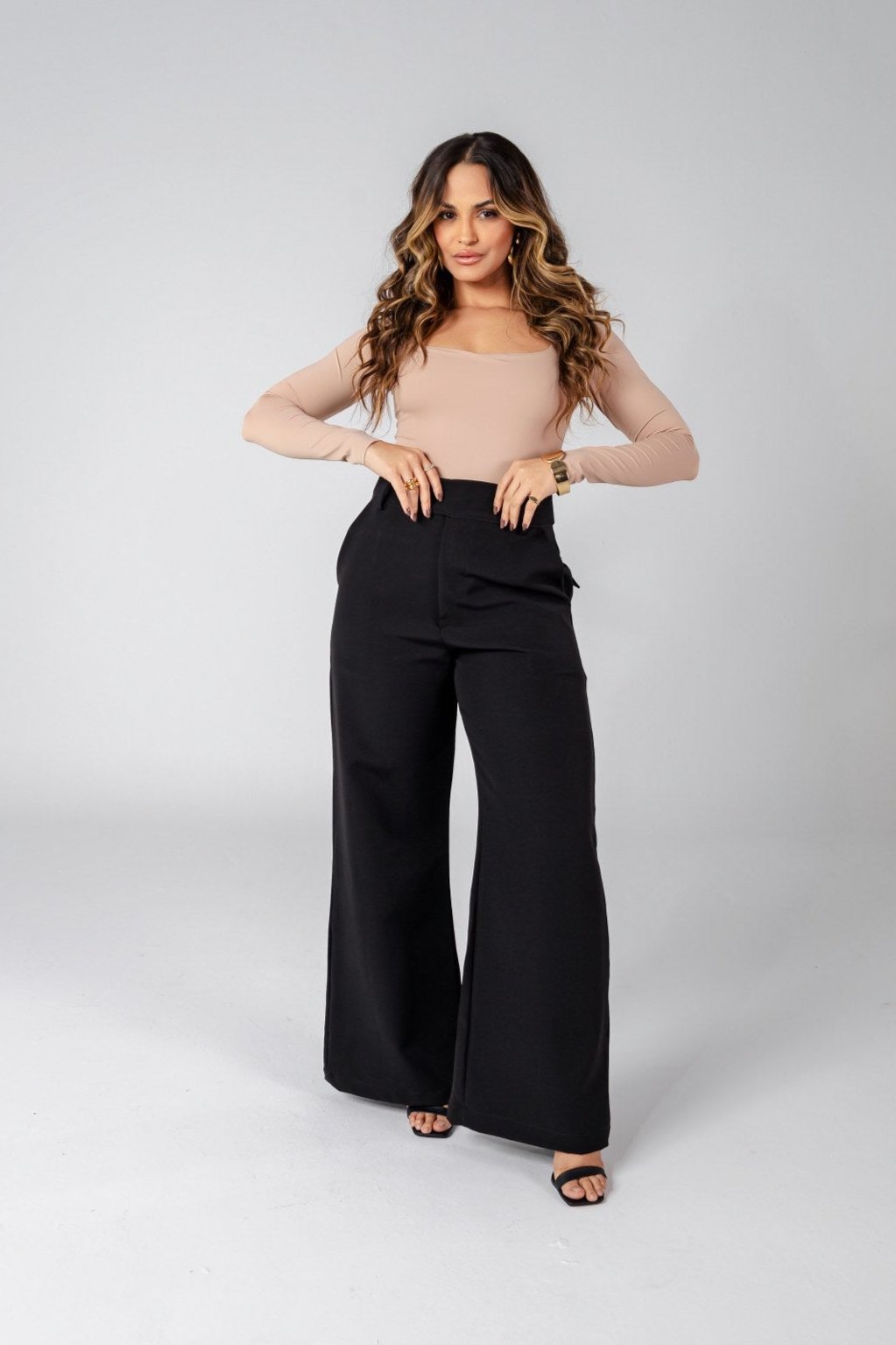 CALÇA CLÁSSICA ALFAIATARIA LISA