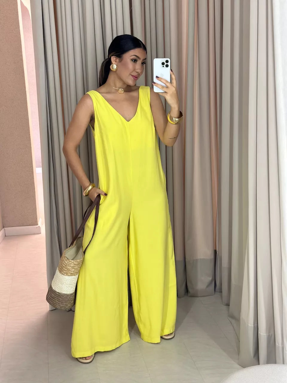 Macacão Olívia | Modelagem Soltinha com Faixa *Últimas Unidades*