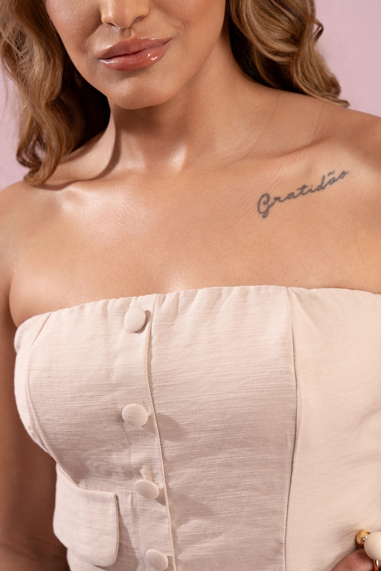 BLUSA TOMARA QUE CAIA COM LAPELAS