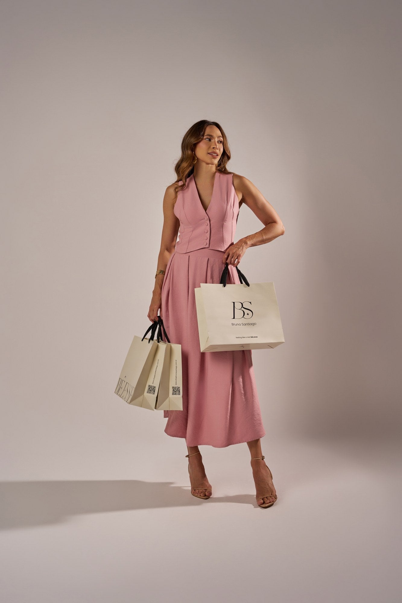 CROPPED ALFAIATARIA RECORTES COM BOTÕES