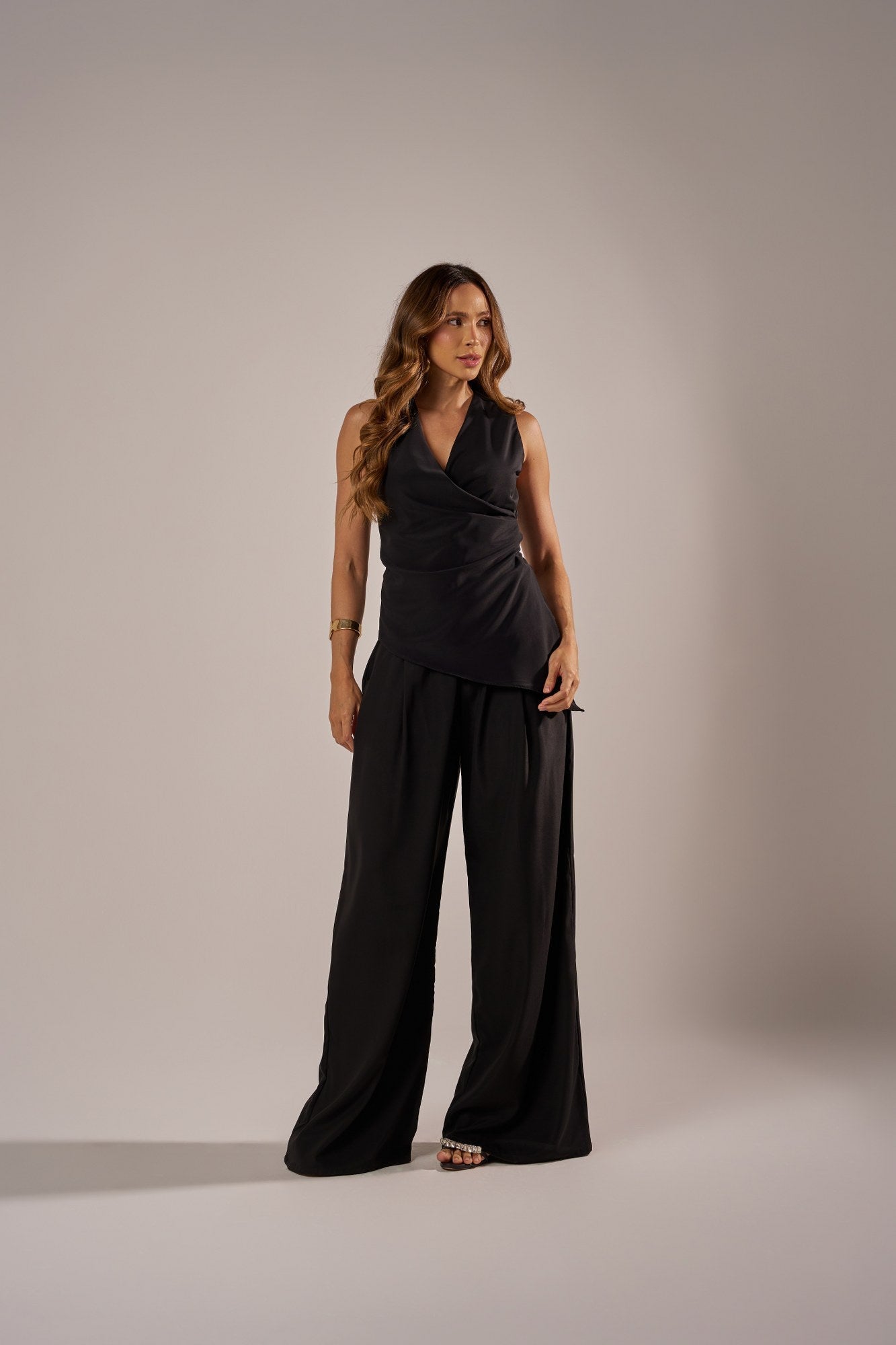 BLUSA ALONGADA ASSIMÉTRICA