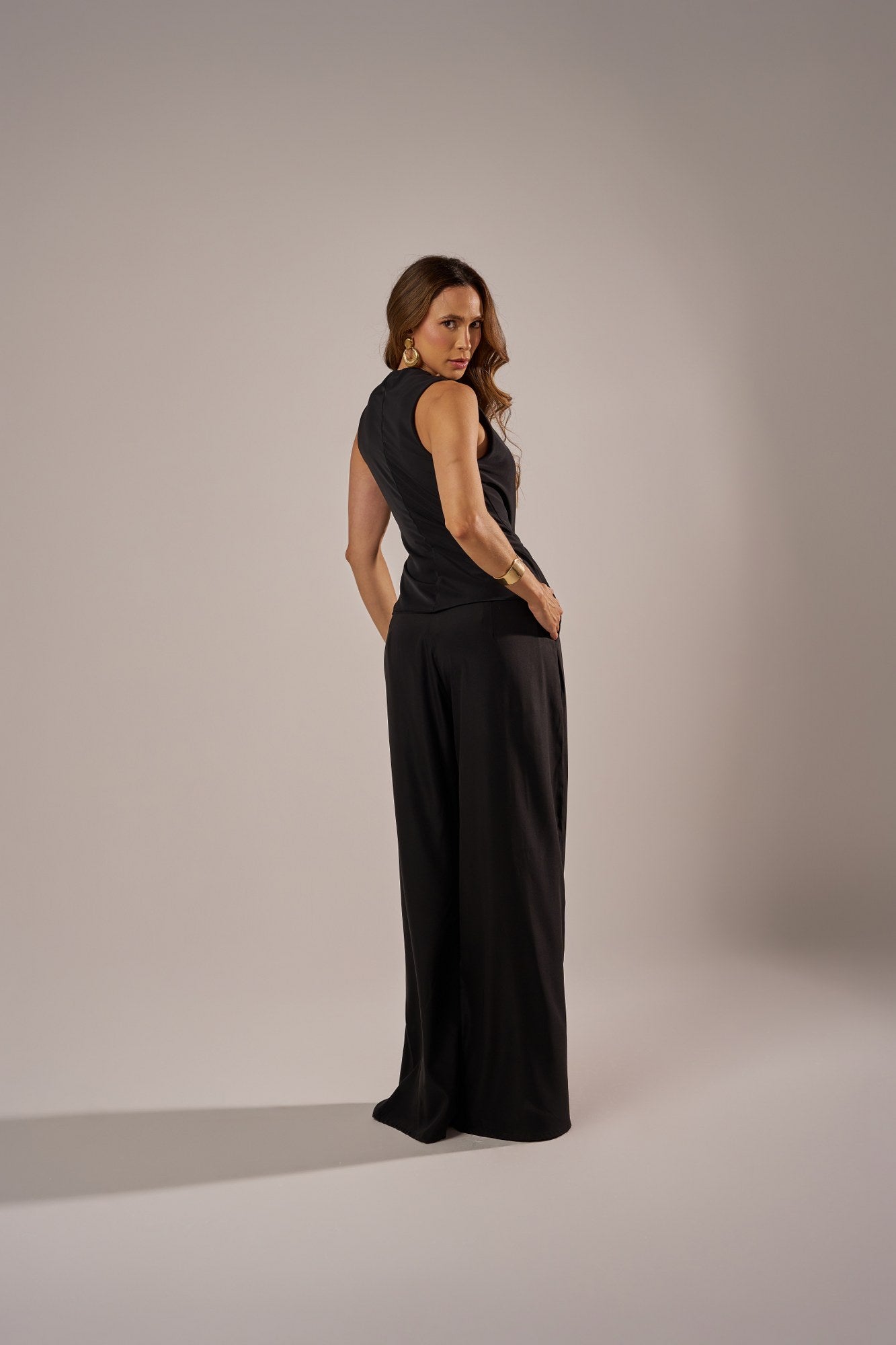 BLUSA ALONGADA ASSIMÉTRICA