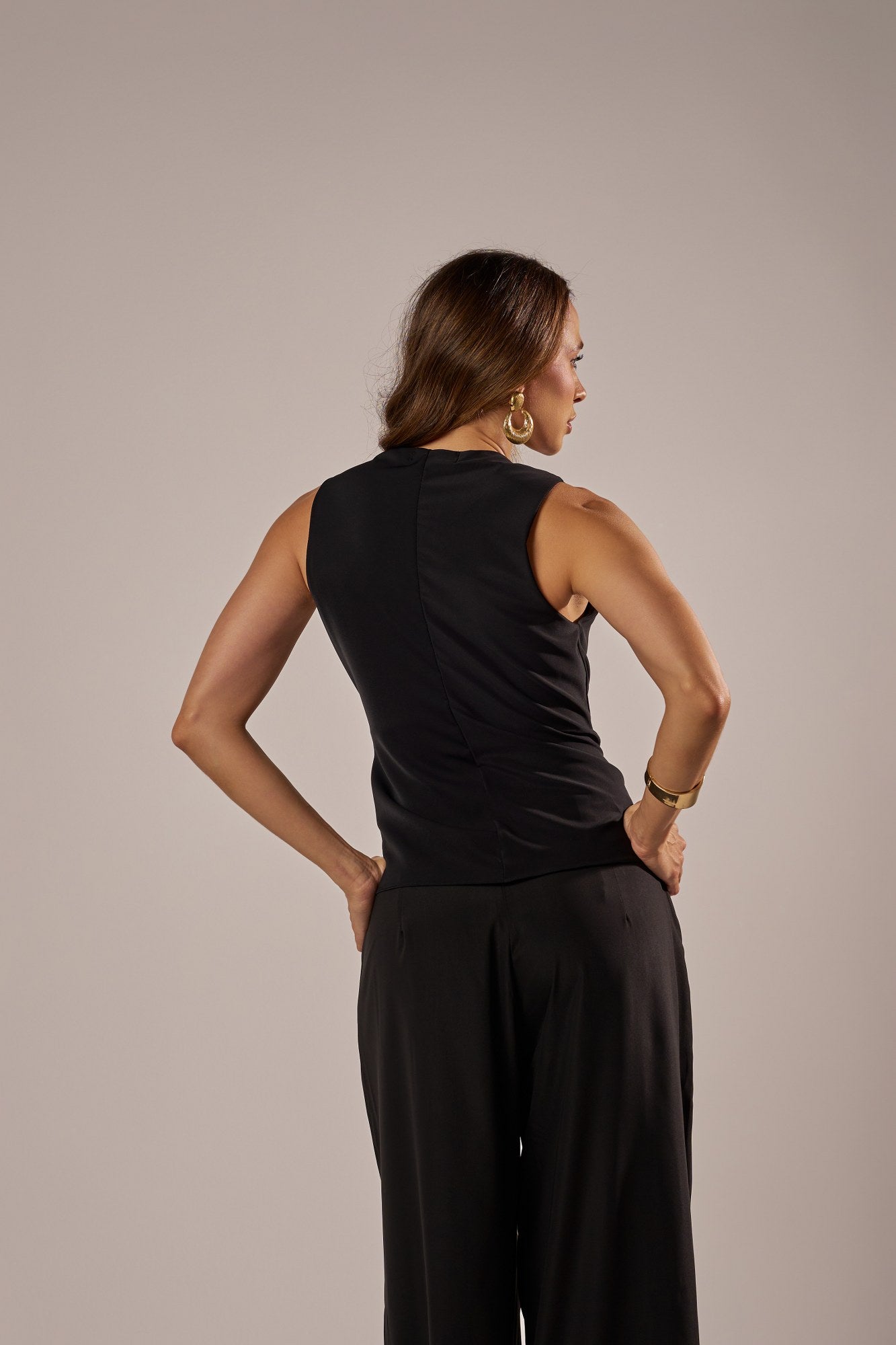 BLUSA ALONGADA ASSIMÉTRICA