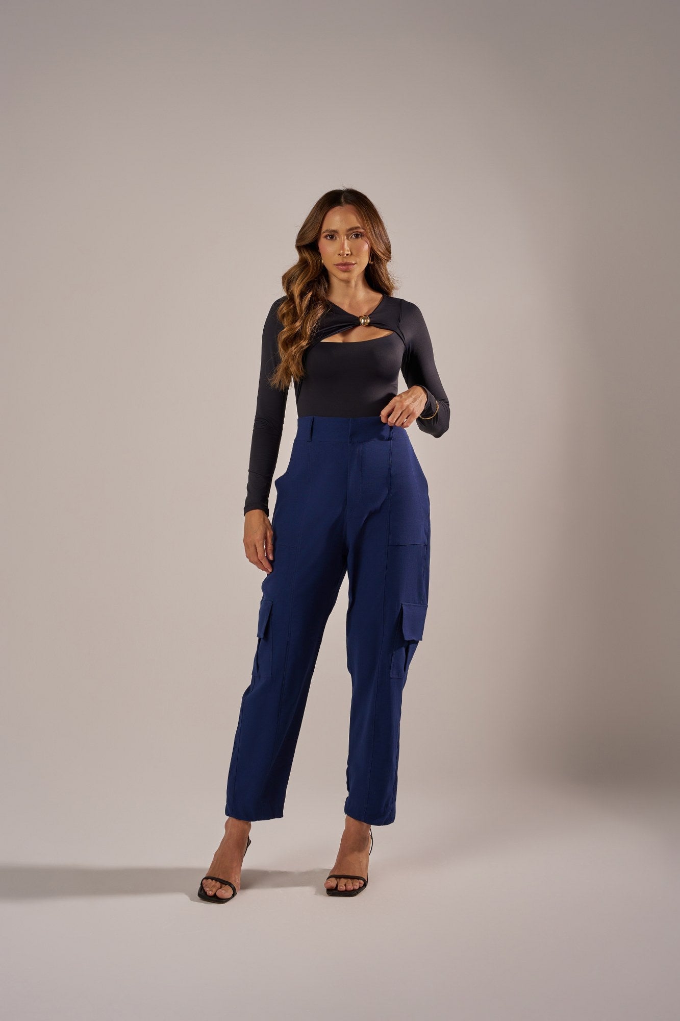 CALÇA BAGGY BOLSOS CARGO