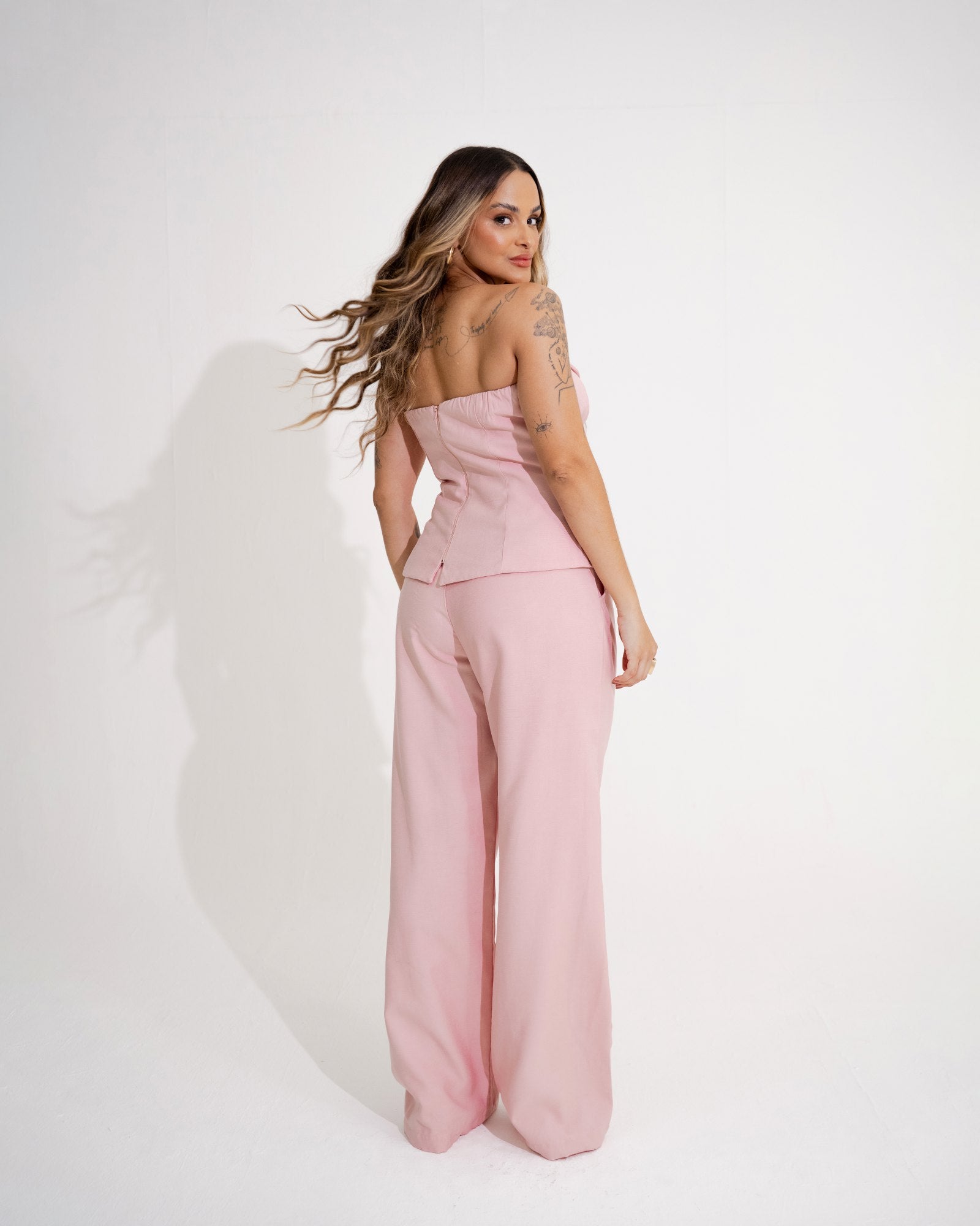 BLUSA TOMARA QUE CAIA COM BOTÕES