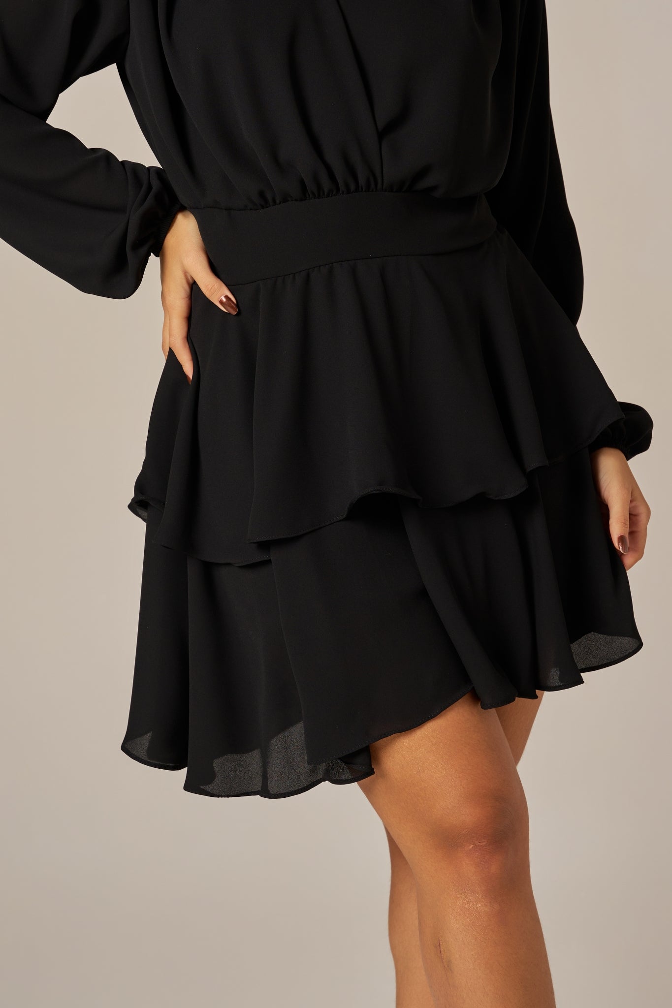 VESTIDO CURTO MANGAS BUFANTES