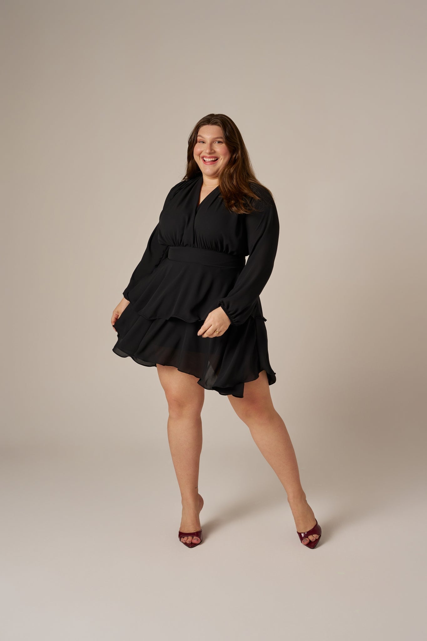 VESTIDO CURTO MANGAS BUFANTES