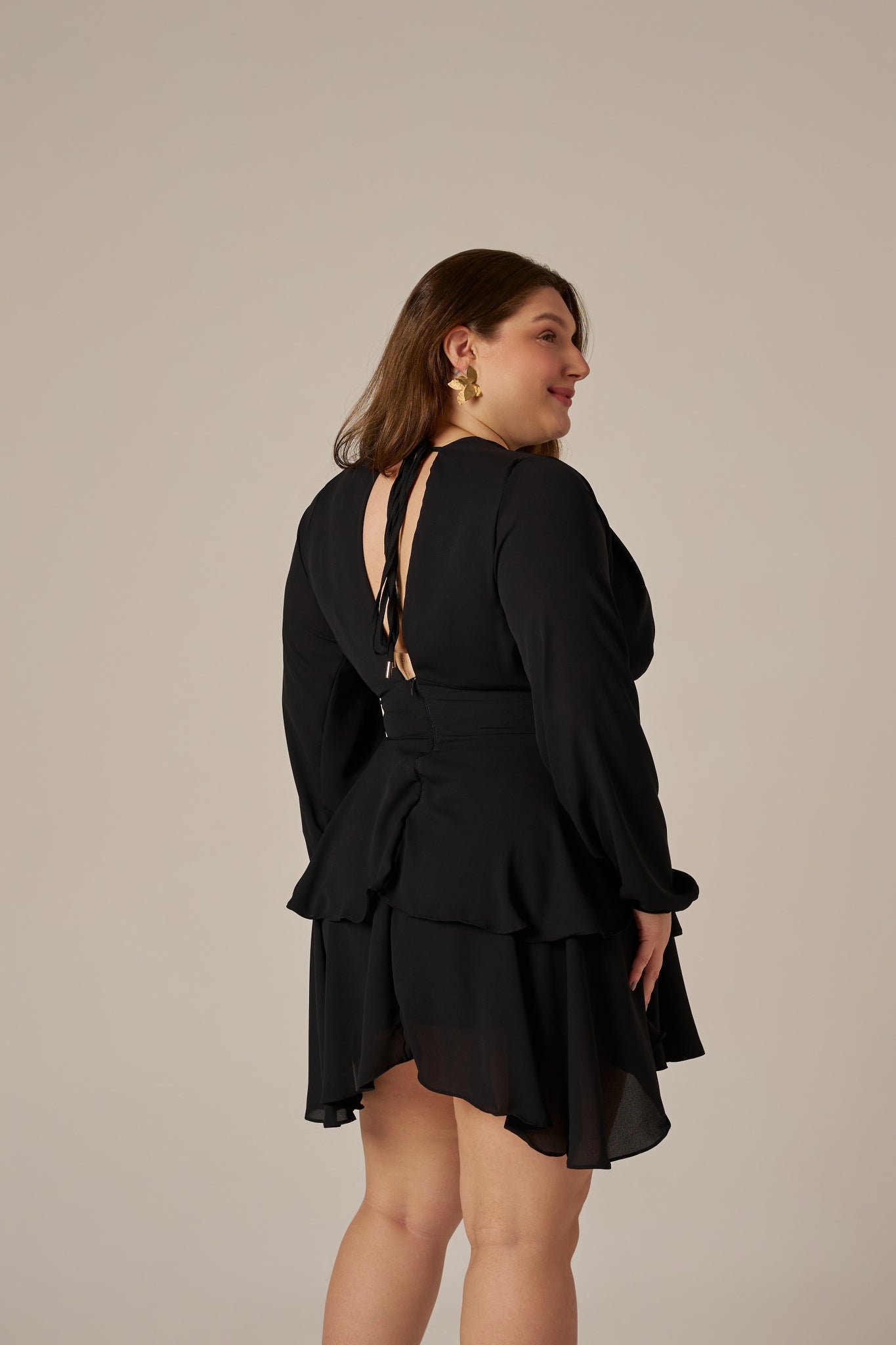 VESTIDO CURTO MANGAS BUFANTES