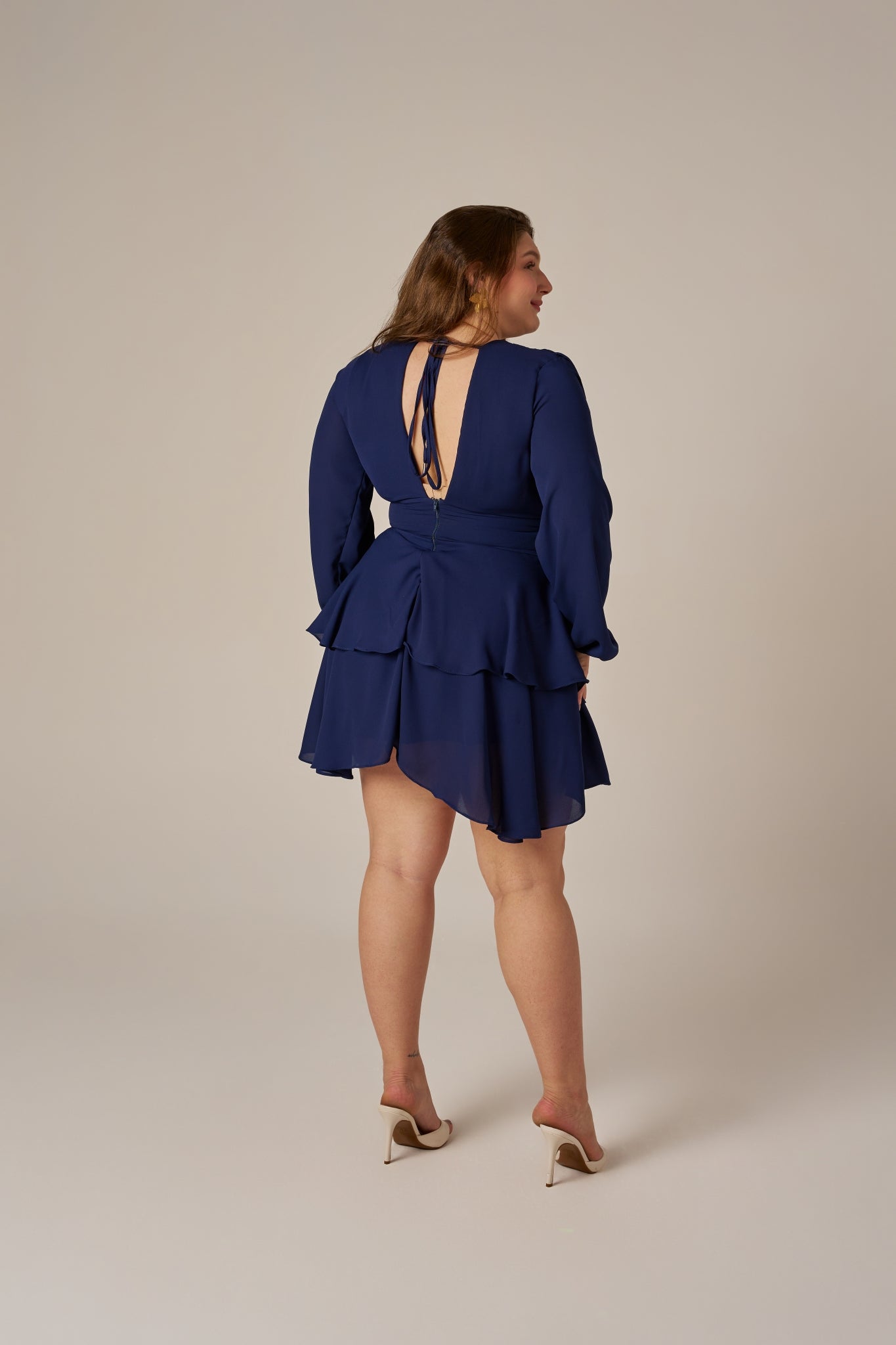 VESTIDO CURTO MANGAS BUFANTES