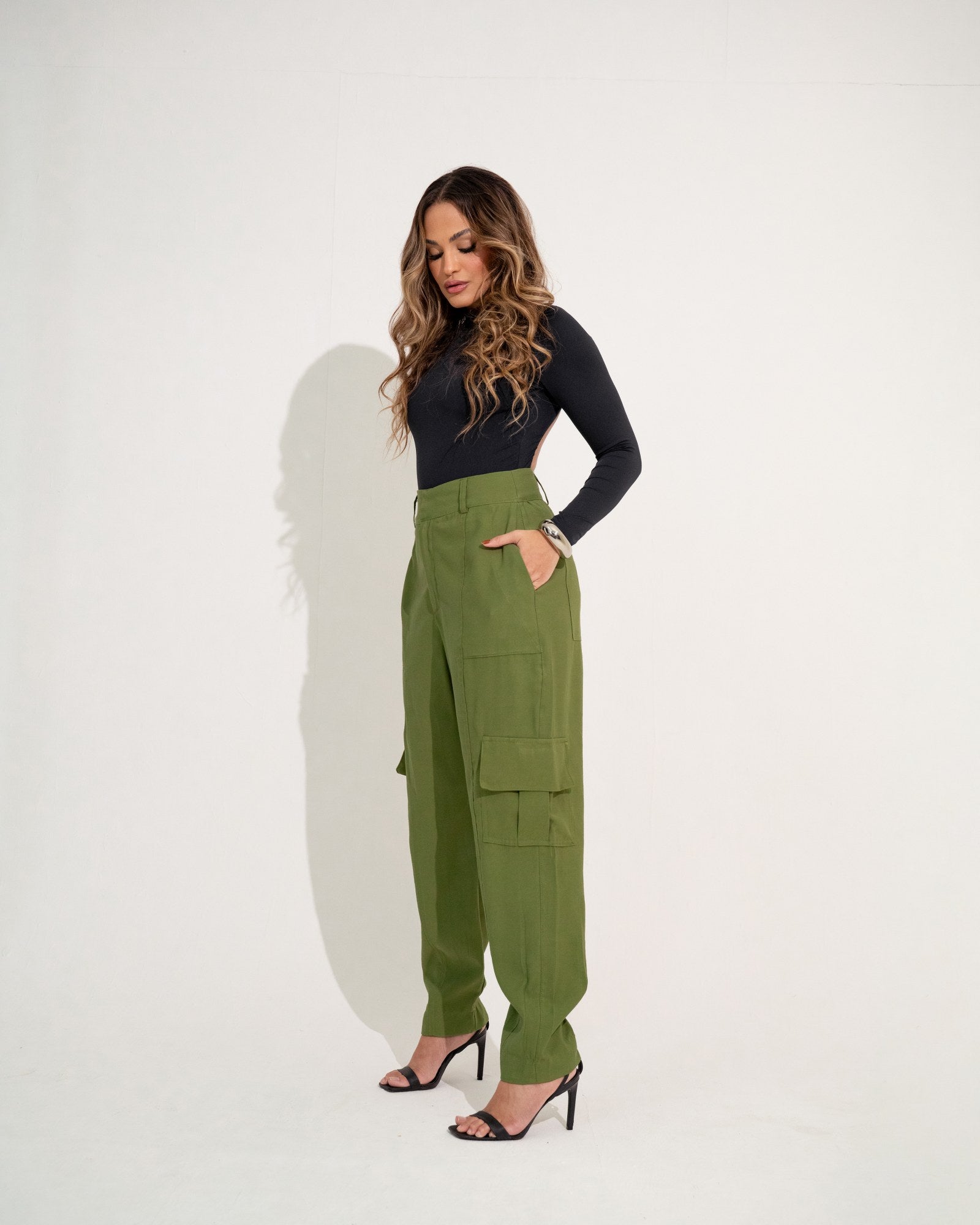 CALÇA BAGGY BOLSOS CARGO