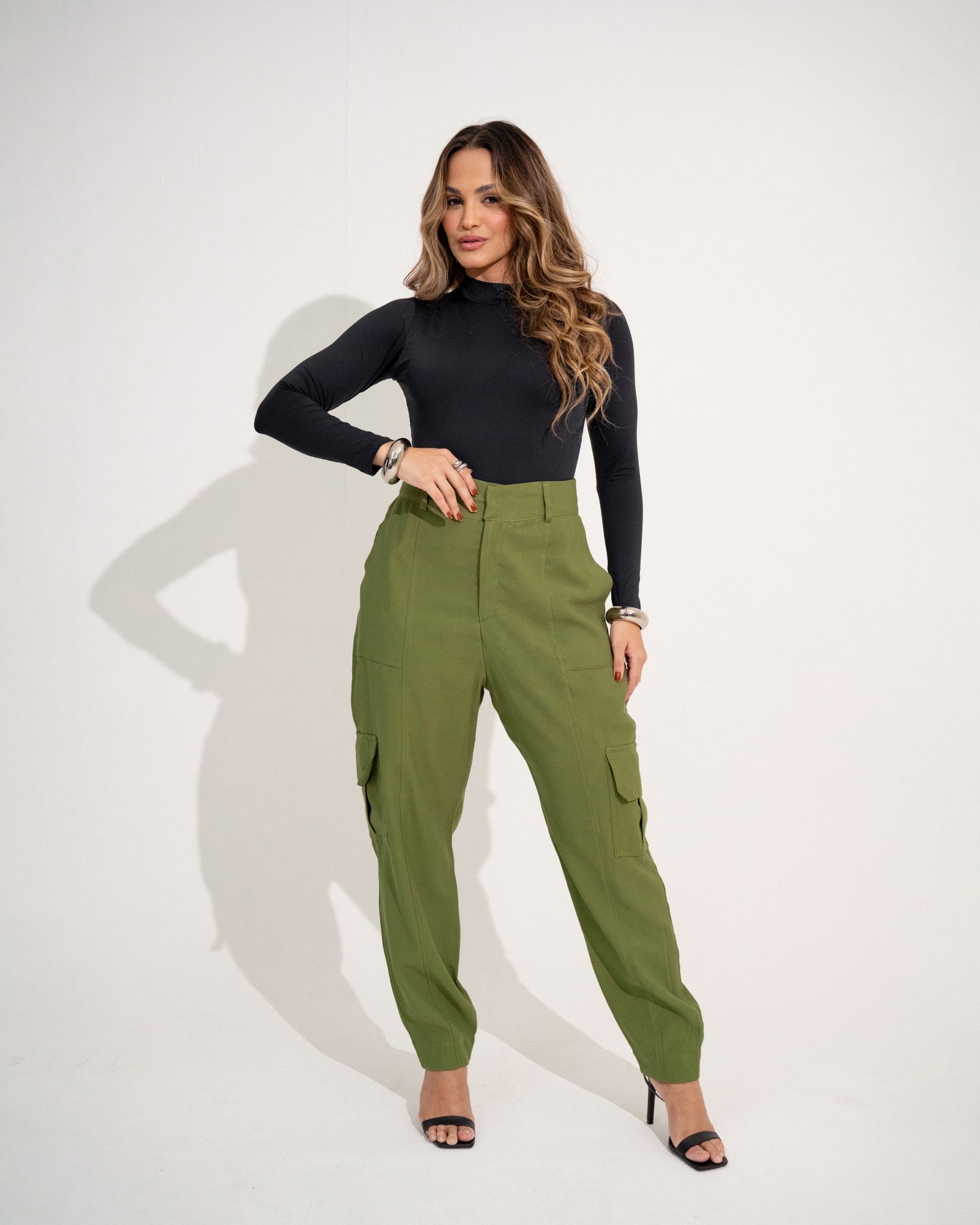 CALÇA BAGGY BOLSOS CARGO