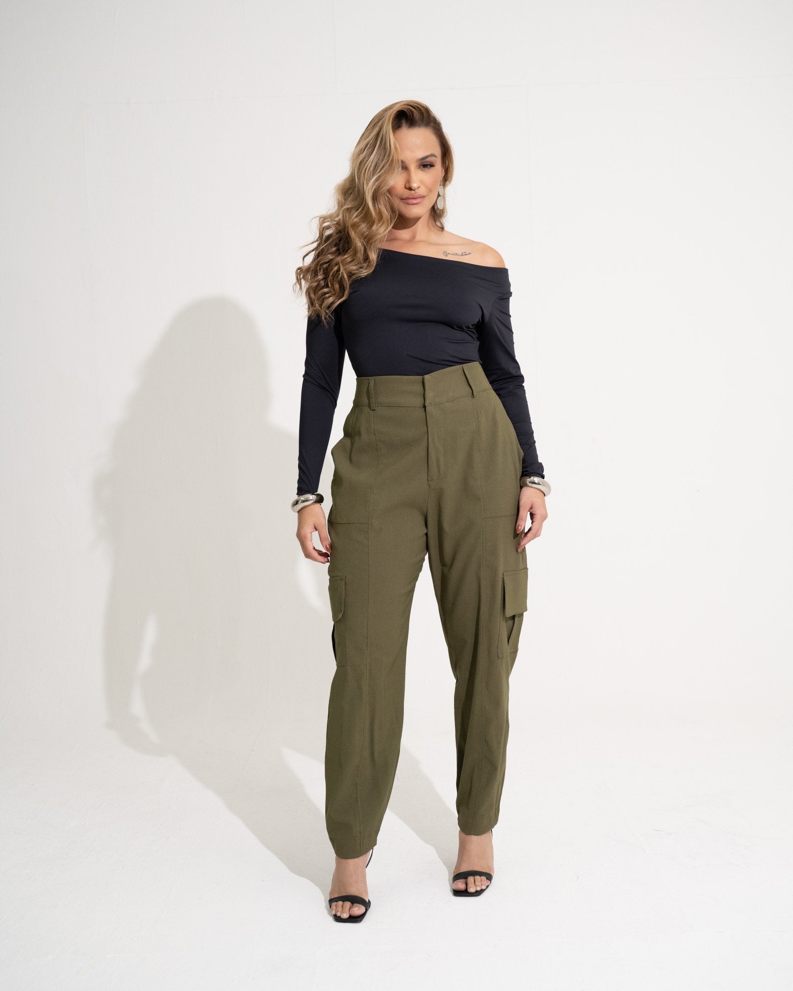 CALÇA BAGGY BOLSOS CARGO