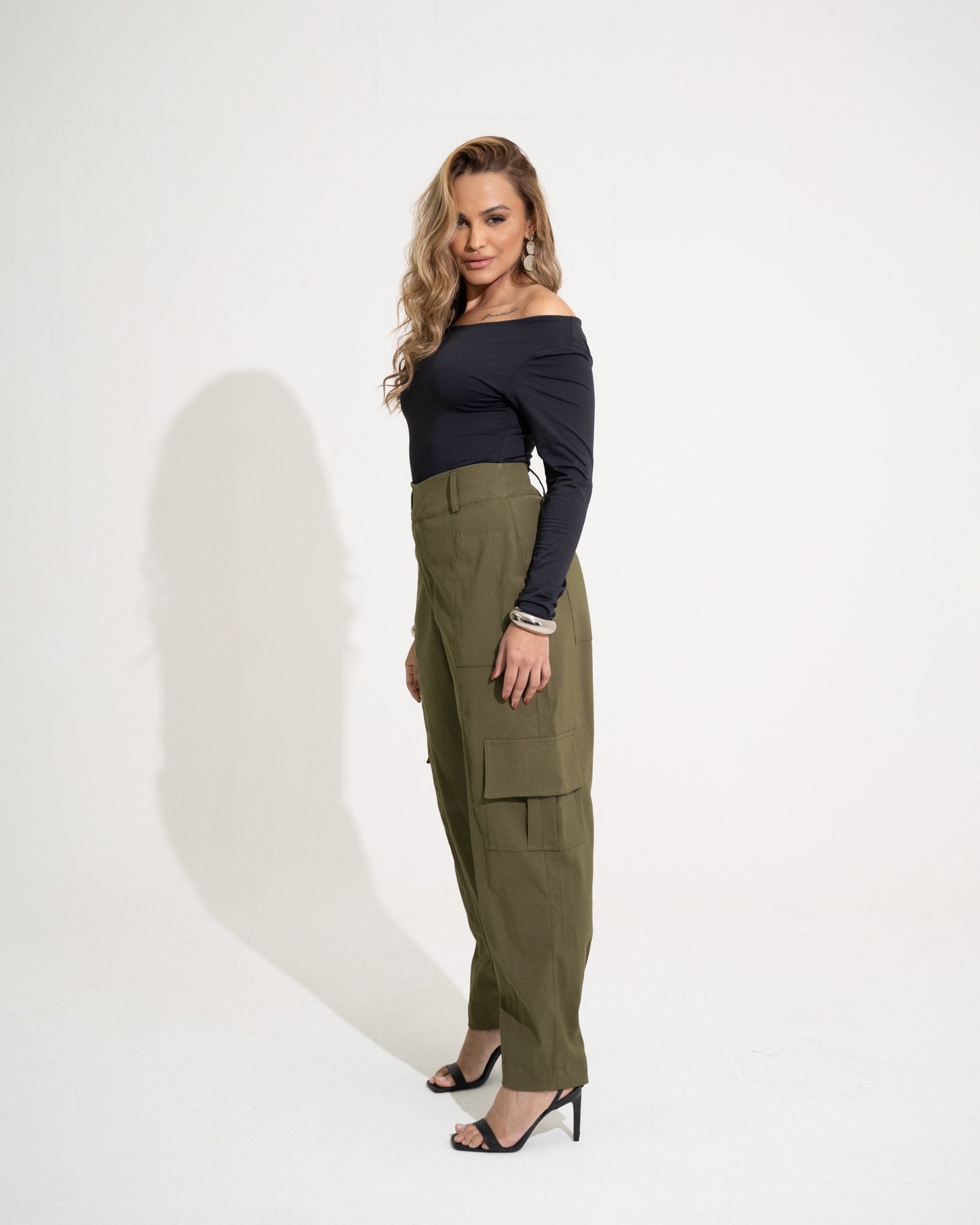 CALÇA BAGGY BOLSOS CARGO