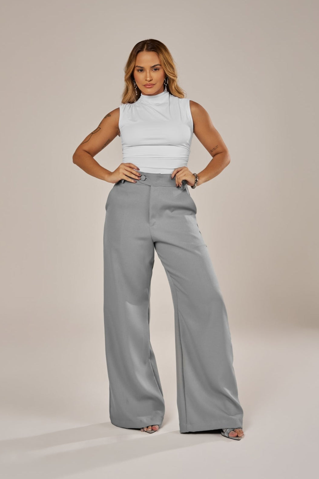 CALÇA CLÁSSICA ALFAIATARIA LISA