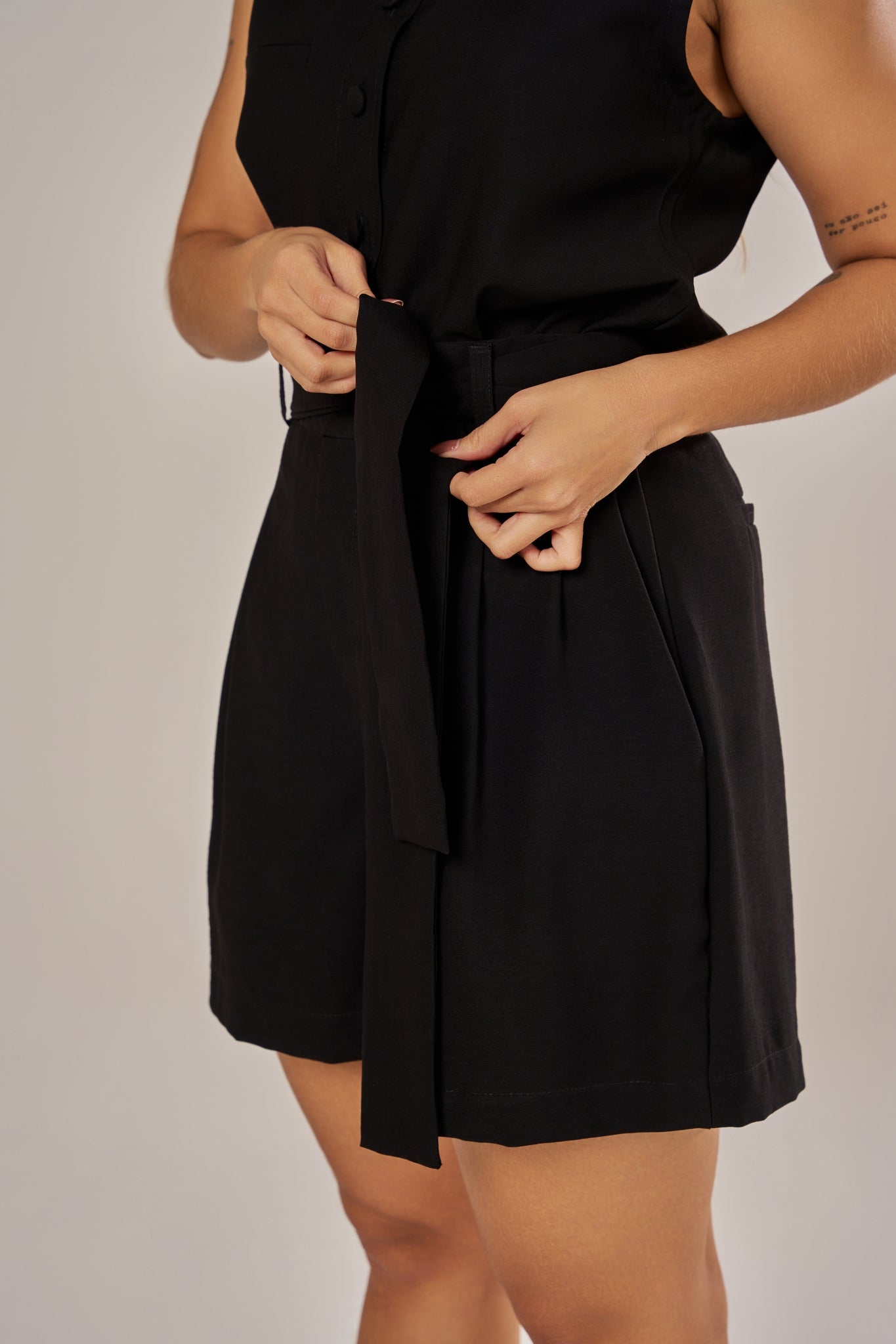 SHORT CLÁSSICO COM FAIXA