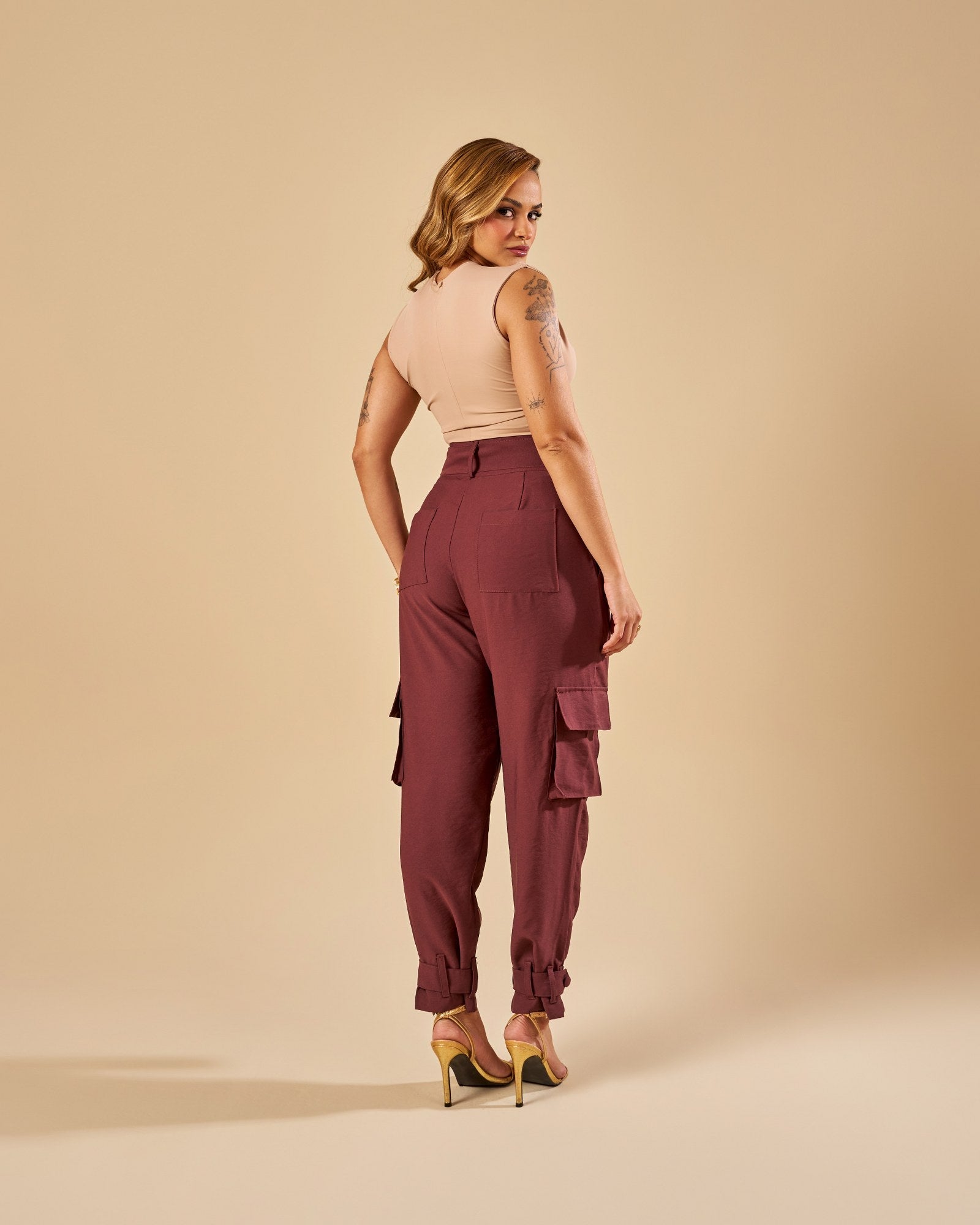 BLUSA DRAPEADA DECOTE ASSIMÉTRICO