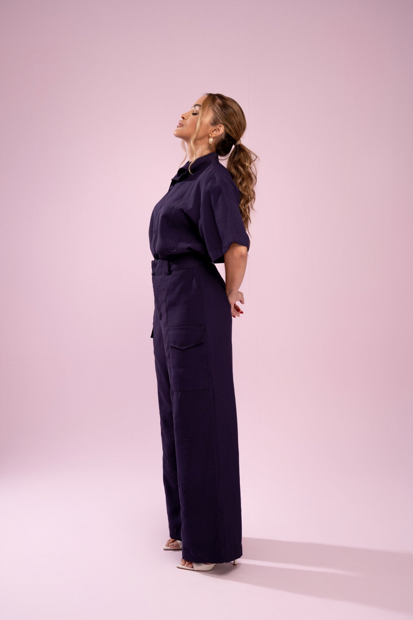 CALÇA RETA BOLSOS FRONTAIS