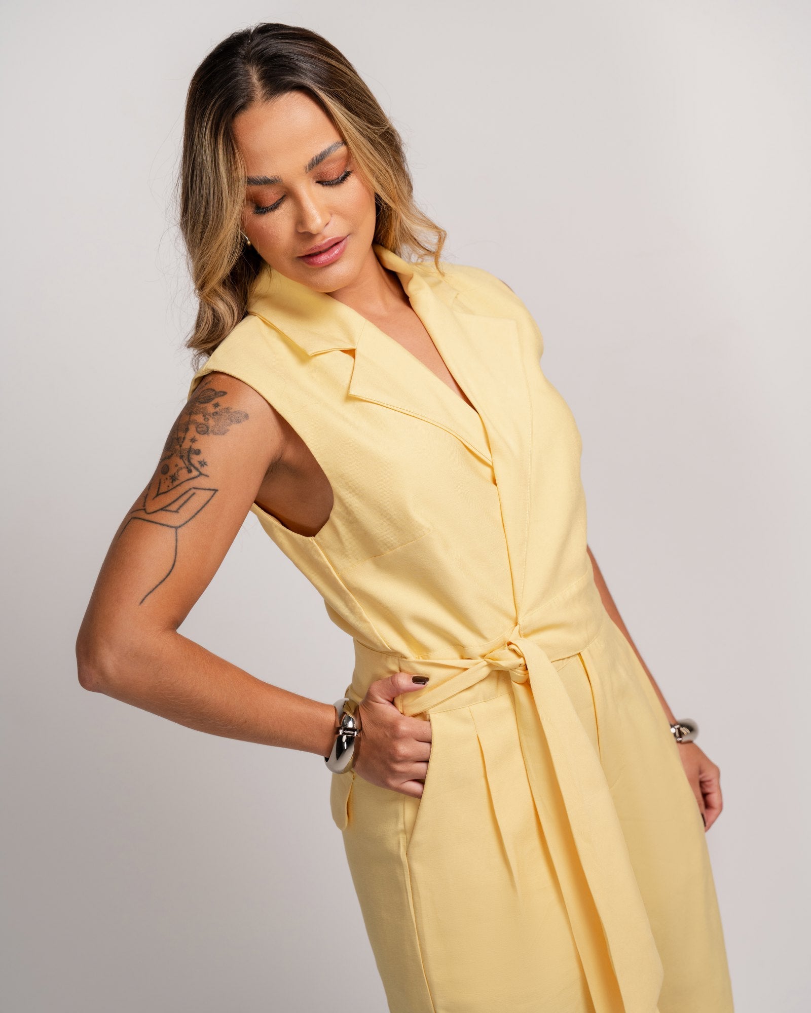 MACACÃO  SLOUCHY COM FAIXA