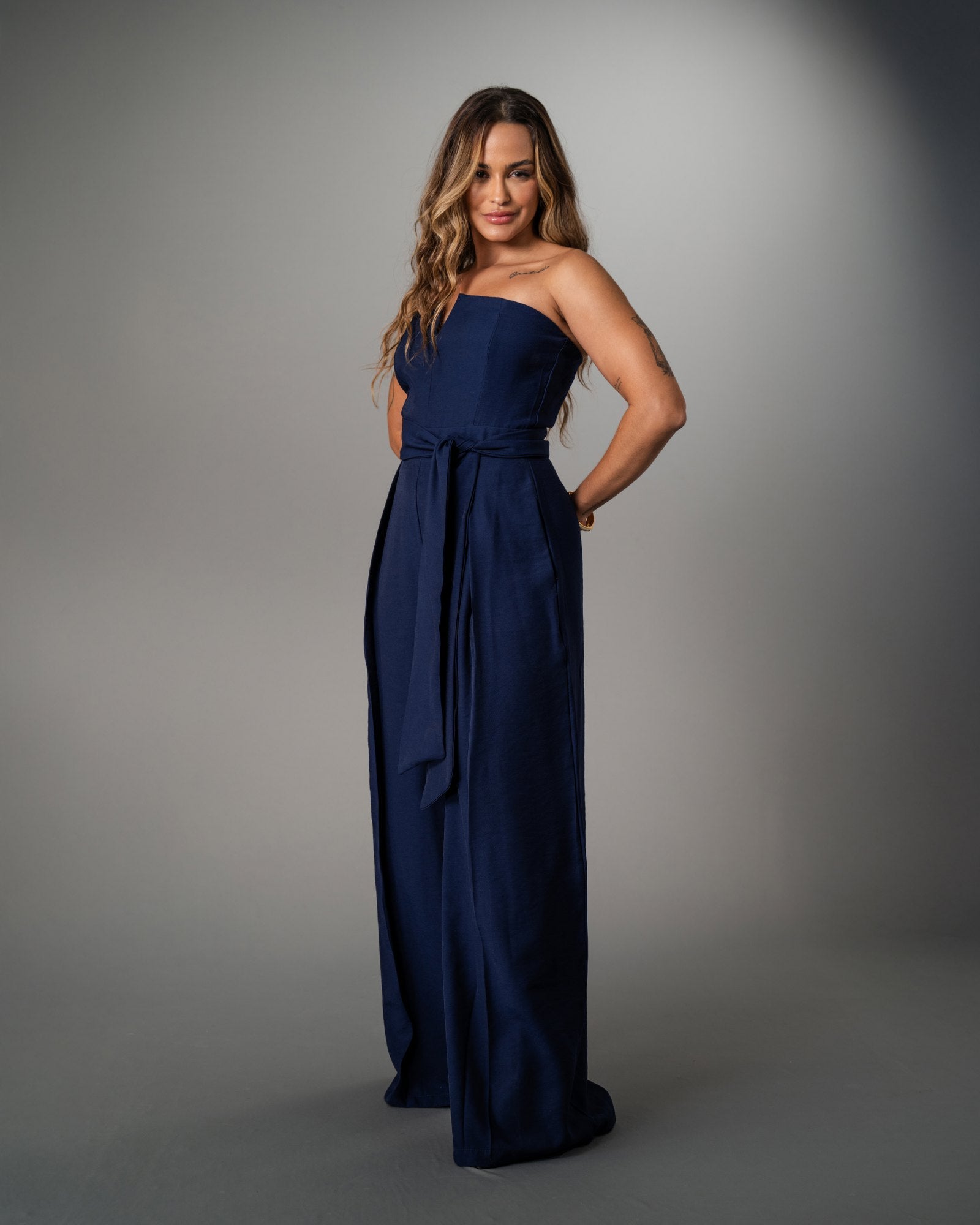 MACACÃO PANTALONA COM FAIXA