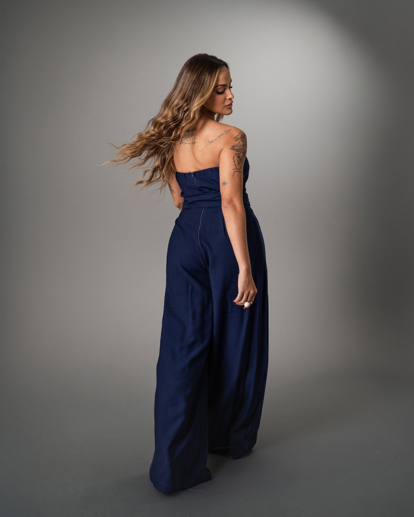 MACACÃO PANTALONA COM FAIXA