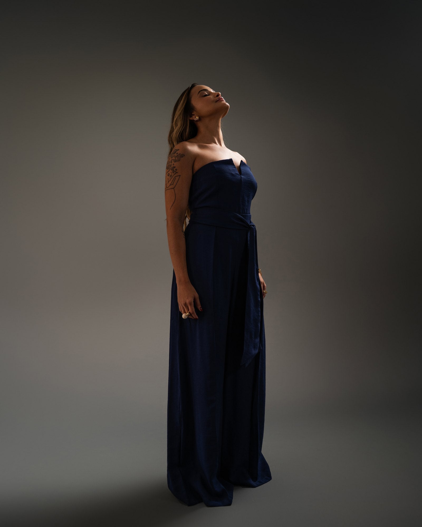 MACACÃO PANTALONA COM FAIXA