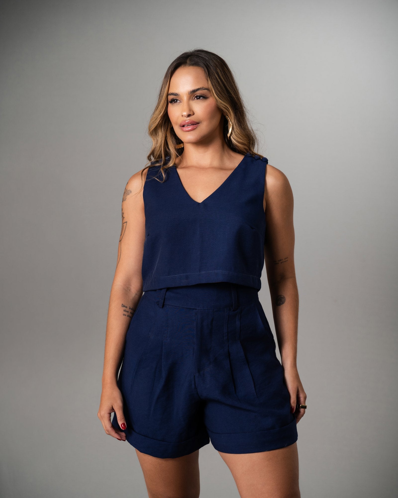 CROPPED BASIC COM BOTÕES