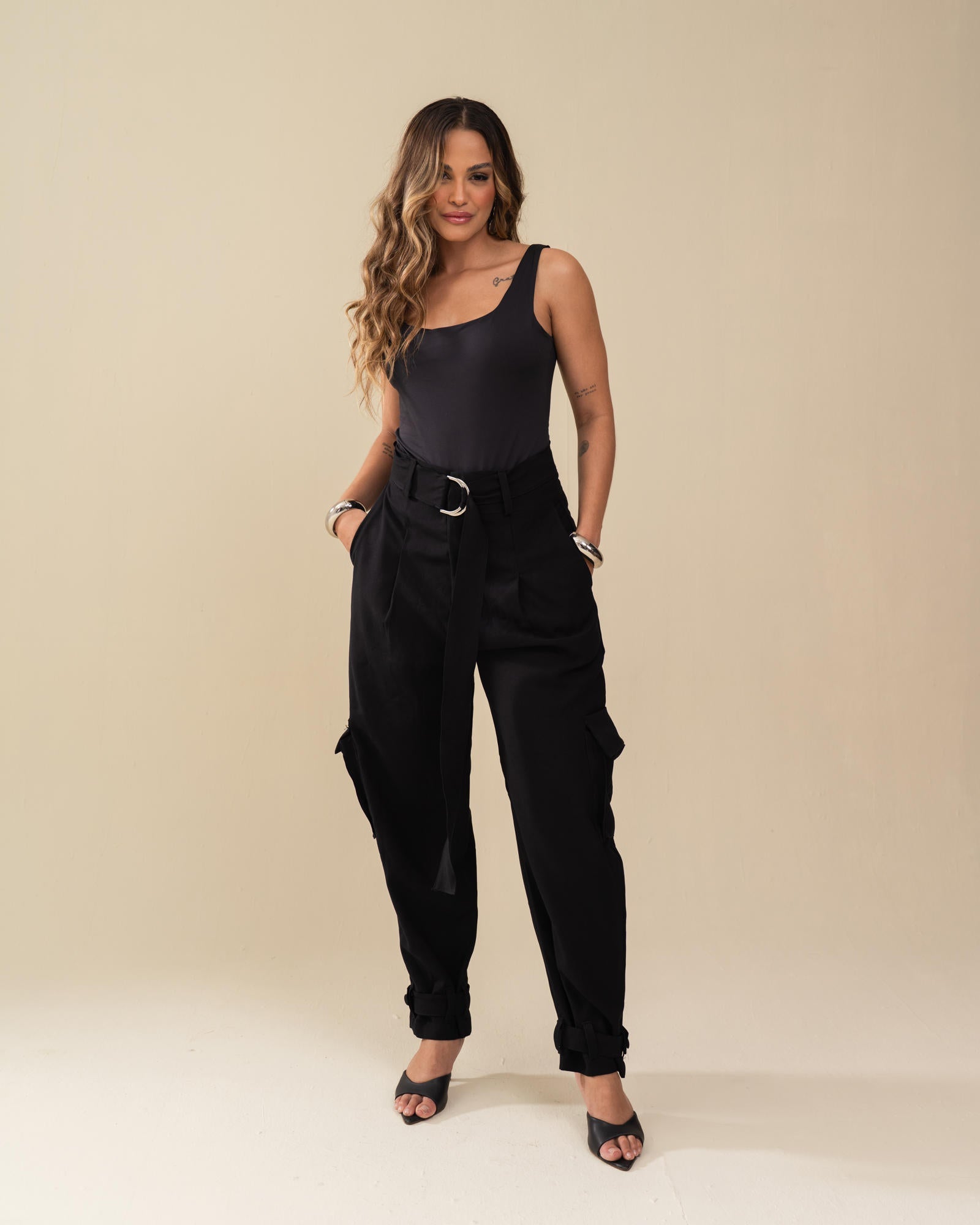 BODY BASIC ALÇAS LARGAS