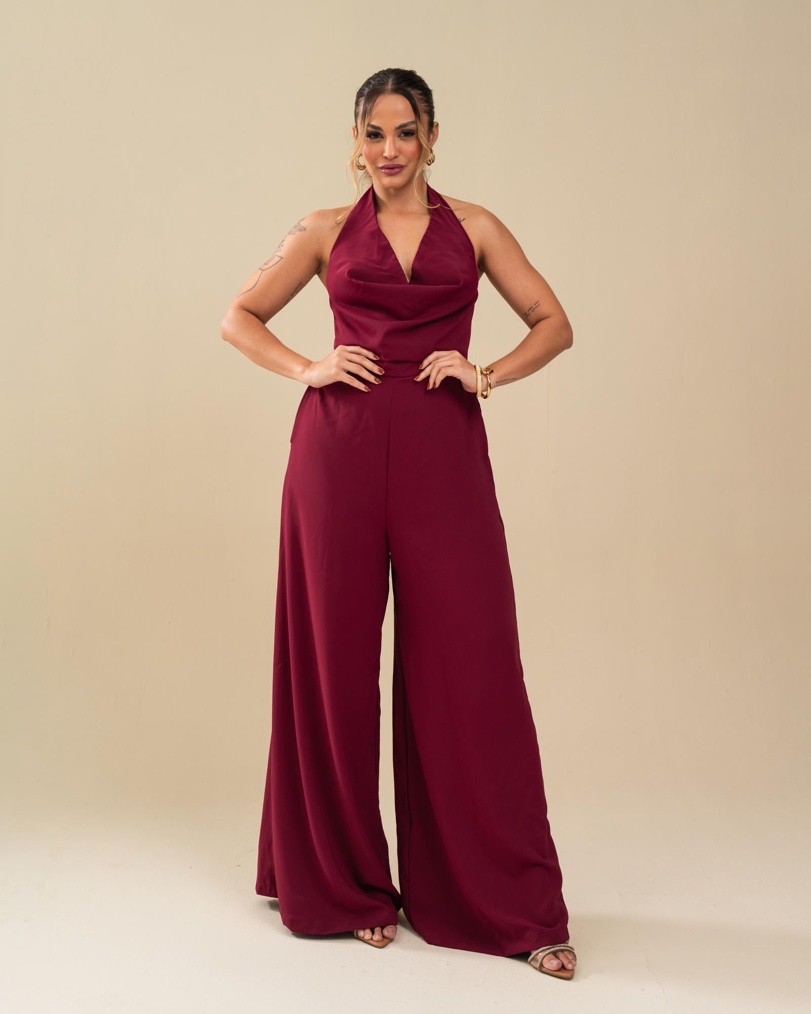 MACACÃO PANTALONA BUSTO DEGAGÊ