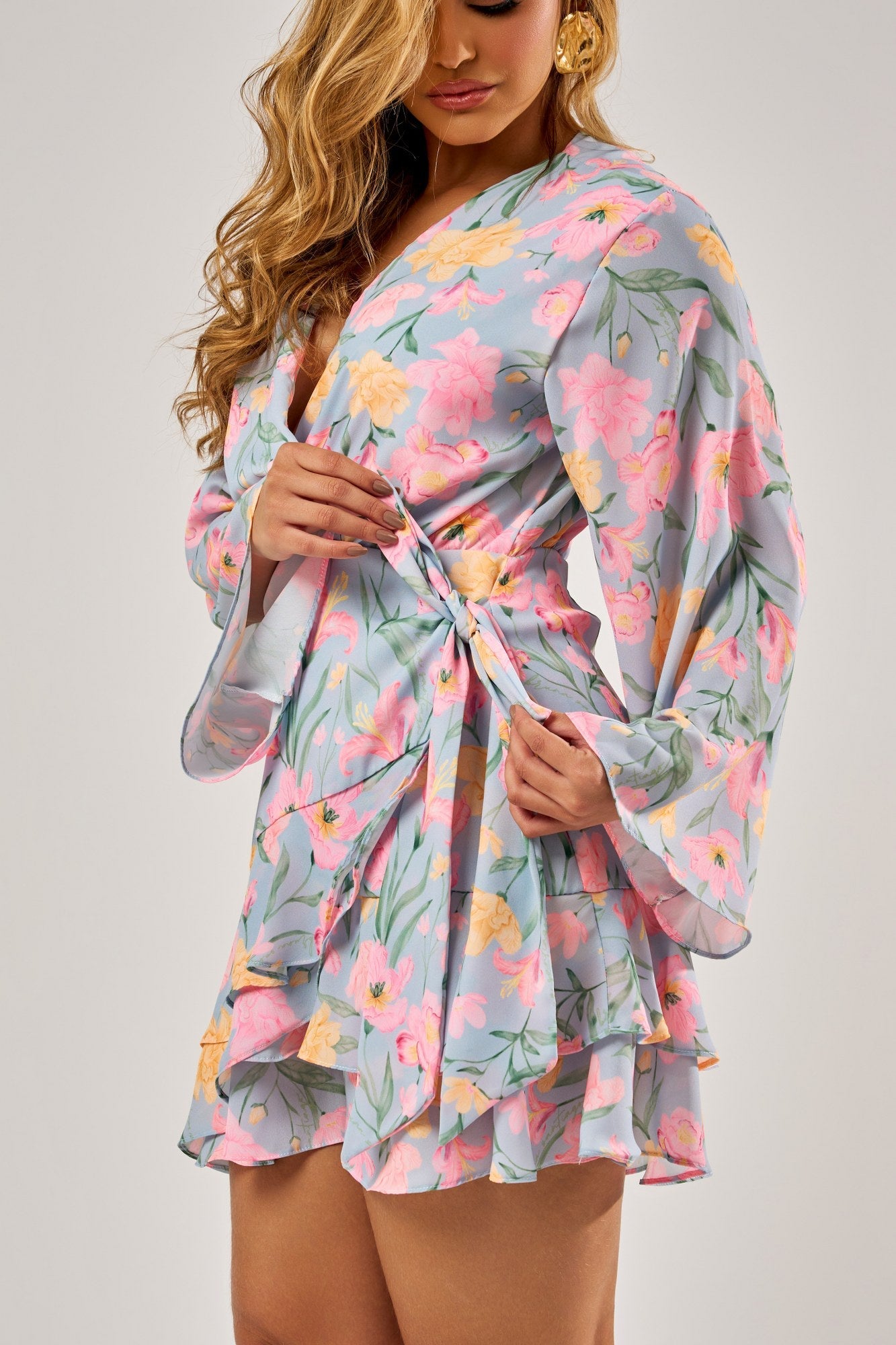 VESTIDO CURTO COM BABADOS BOTANIC