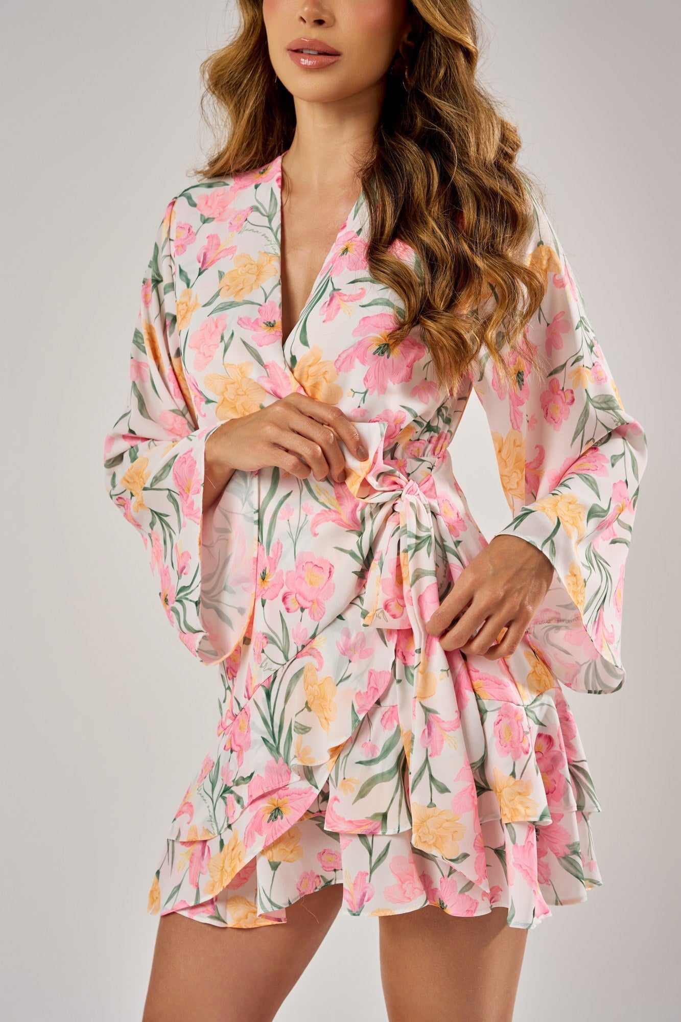 VESTIDO CURTO COM BABADOS BOTANIC