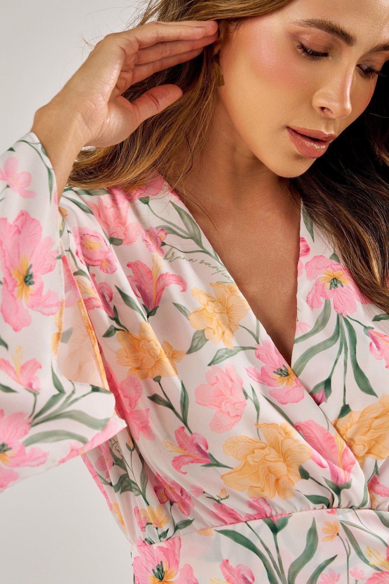 VESTIDO CURTO COM BABADOS BOTANIC