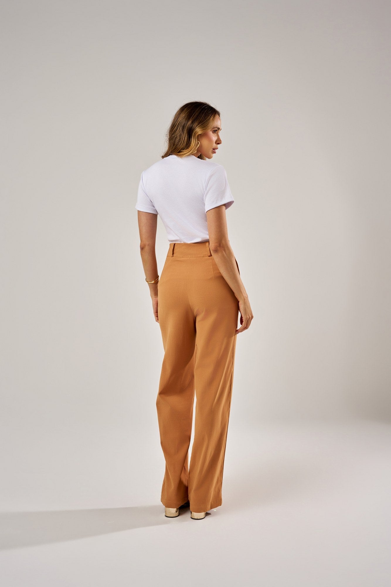 BLUSA MANGA CURTA GOLA V