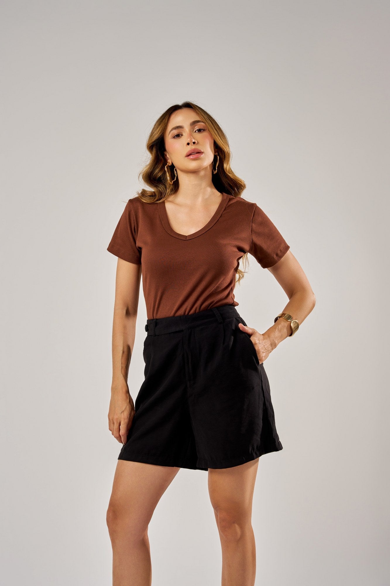 BLUSA MANGA CURTA GOLA V