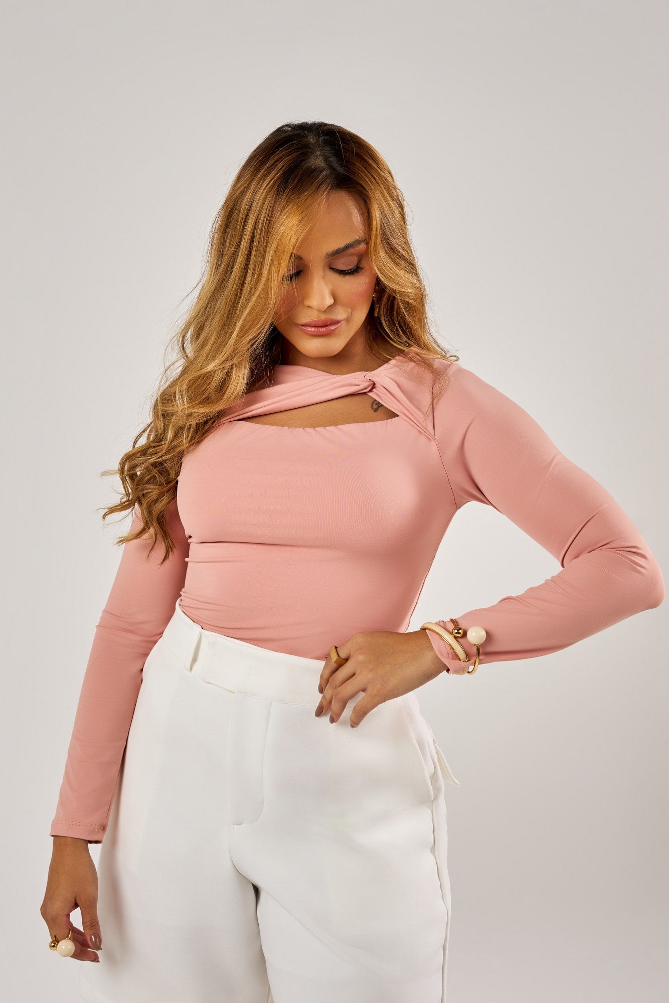 BLUSA MANGA LONGA DECOTE COM TORÇÃO