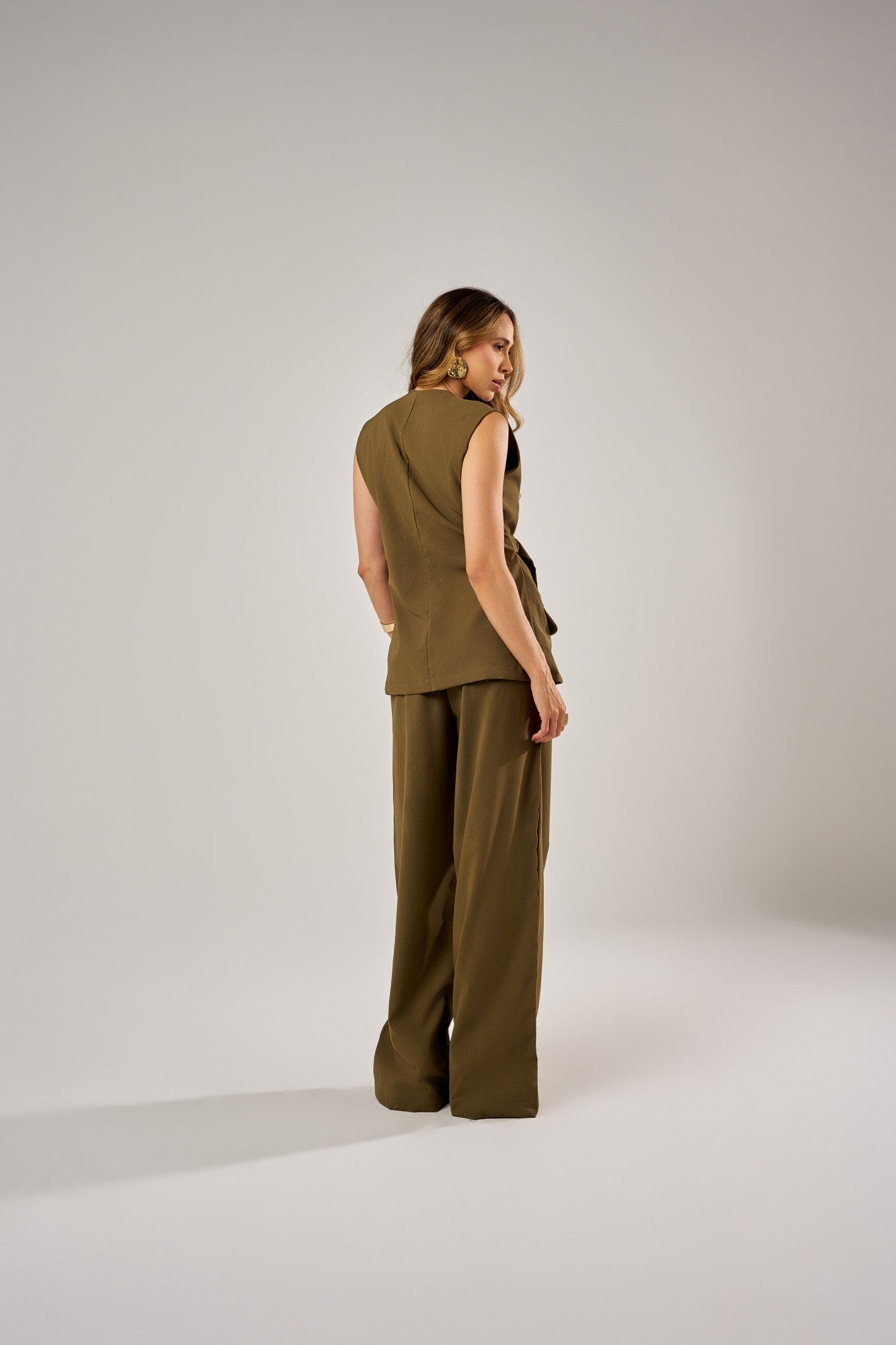 COLETE ALFAIATARIA COM AJUSTE