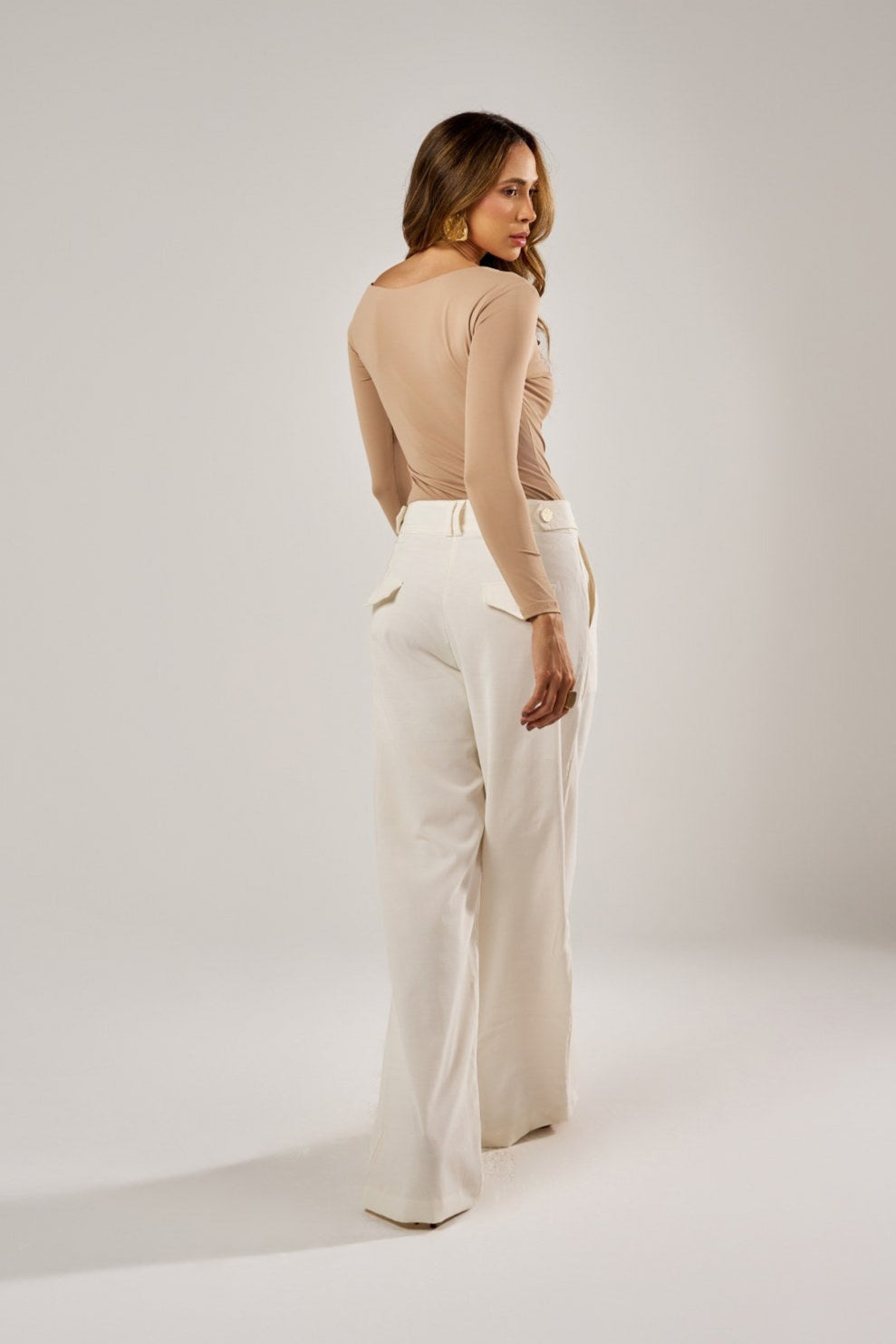 BLUSA DECOTE CANOA MANGA LONGA