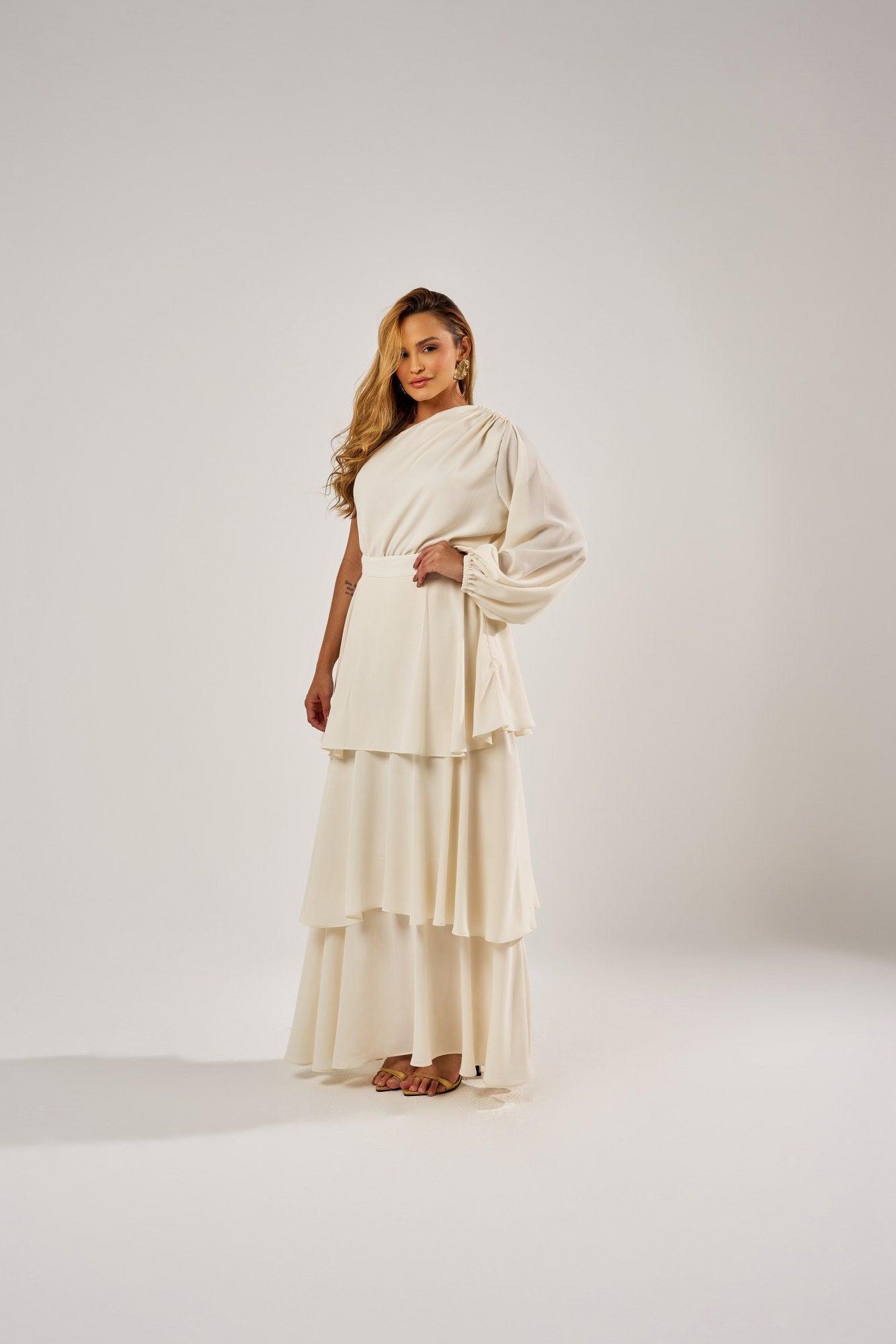 BODY OMBRO ÚNICO MANGA BUFANTE