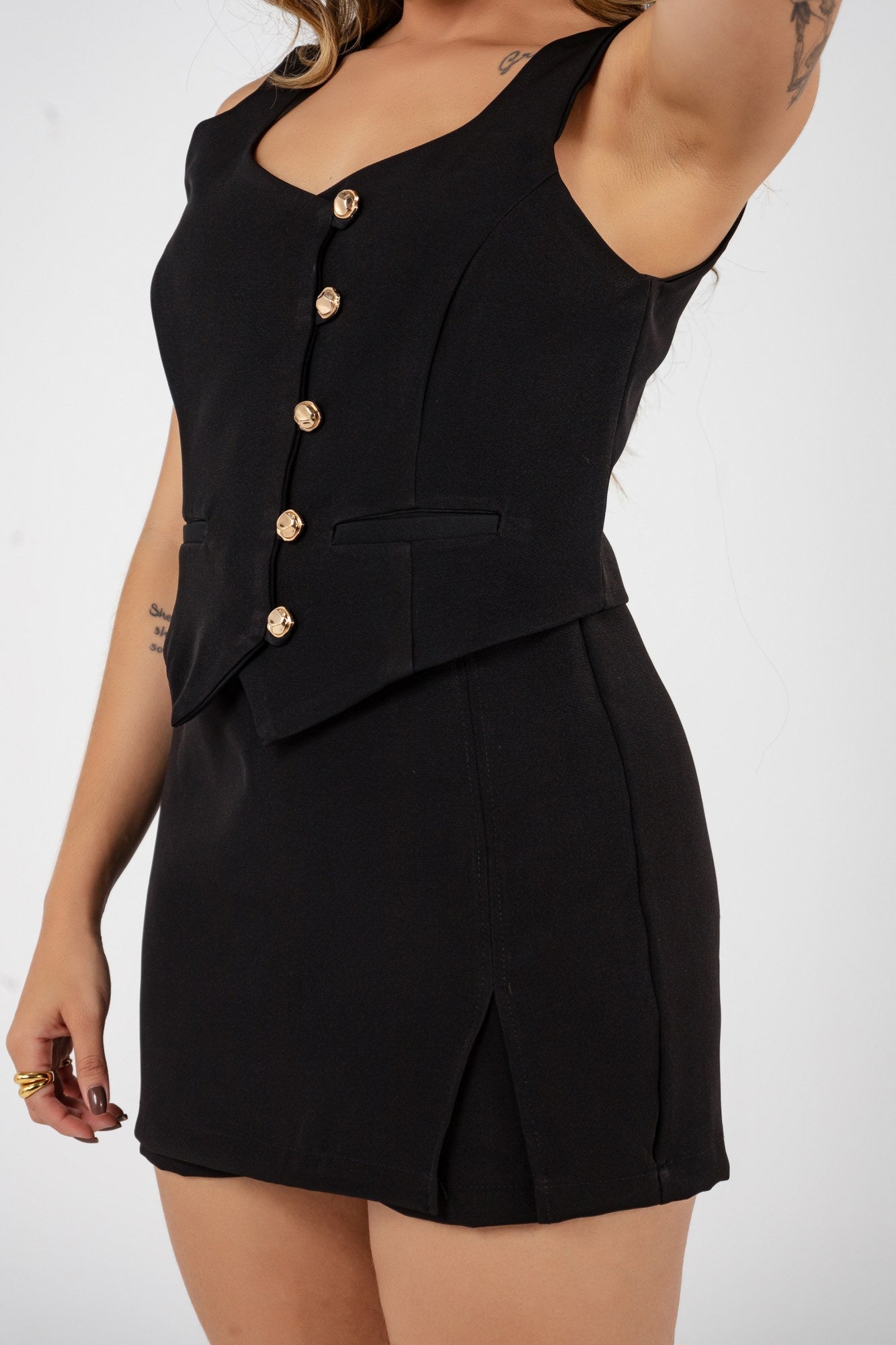 SHORT SAIA COM FENDA