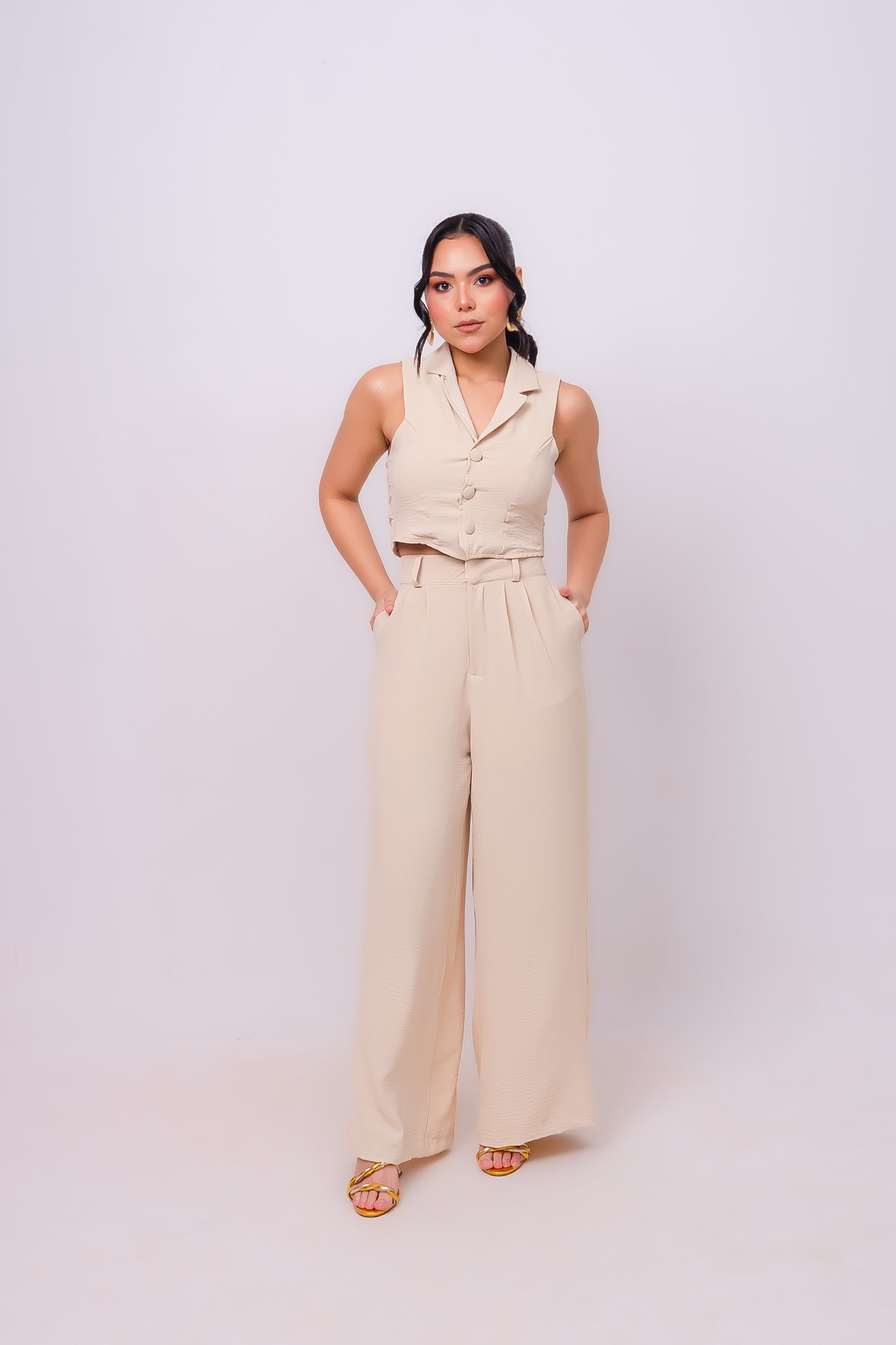 COLETE CROPPED (FIVE)