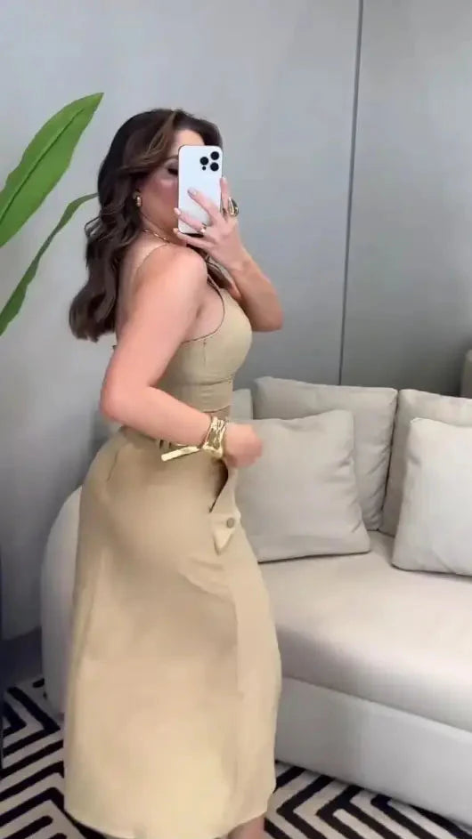 Conjunto René - Blusa e Saia