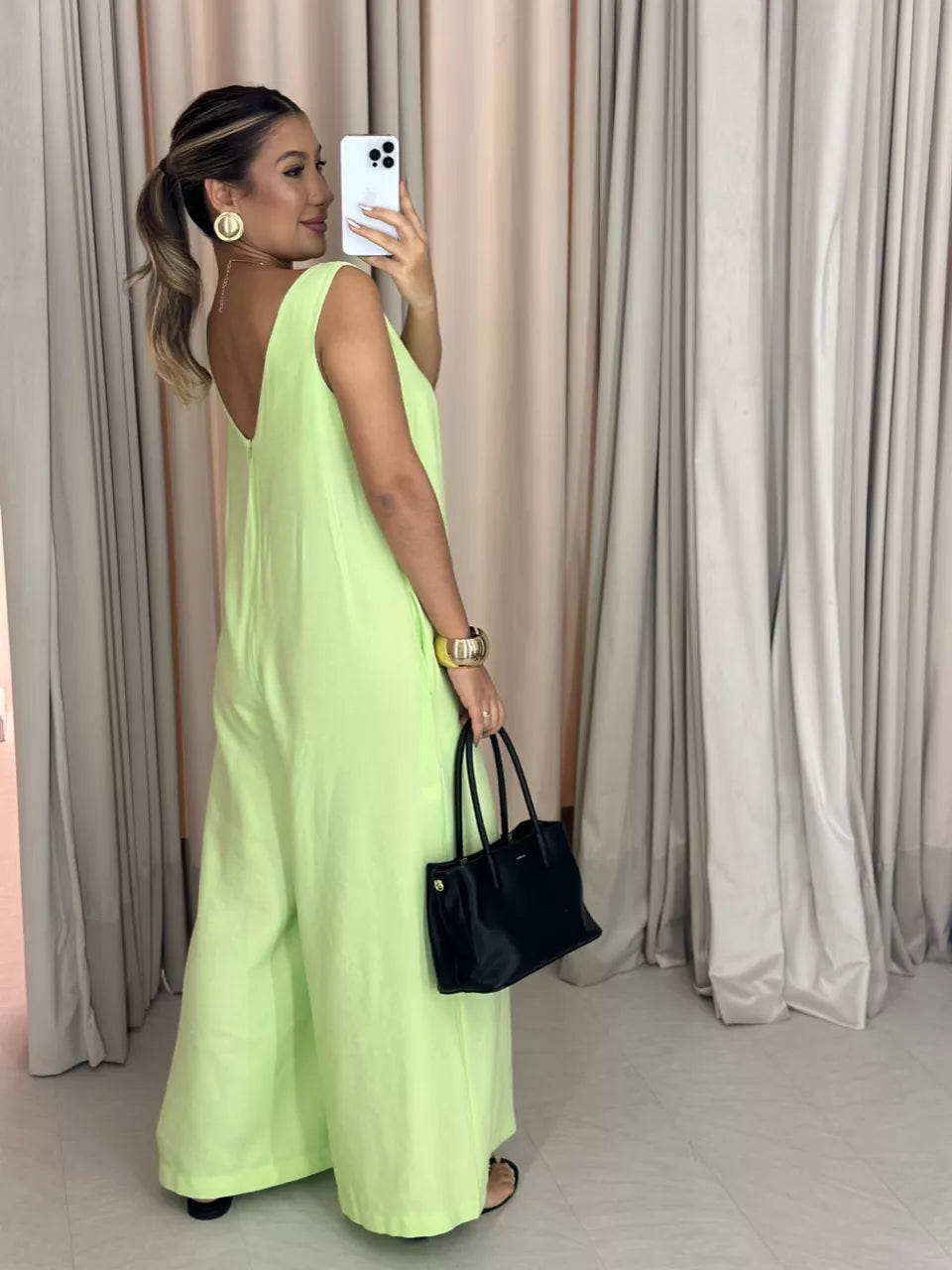 Macacão Olívia | Modelagem Soltinha com Faixa *Últimas Unidades*