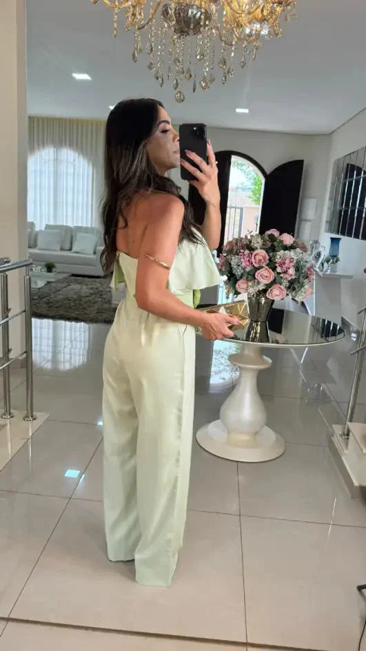 Macacão Amelie – Sofisticação e Charme em Uma Peça