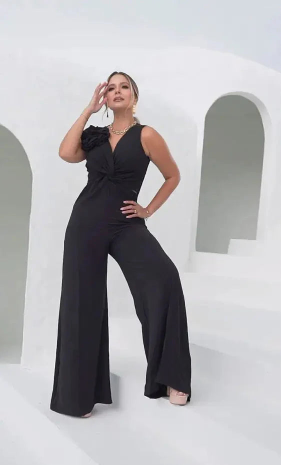 Macacão Noir Elegance - Sofisticação em Cada Detalhe