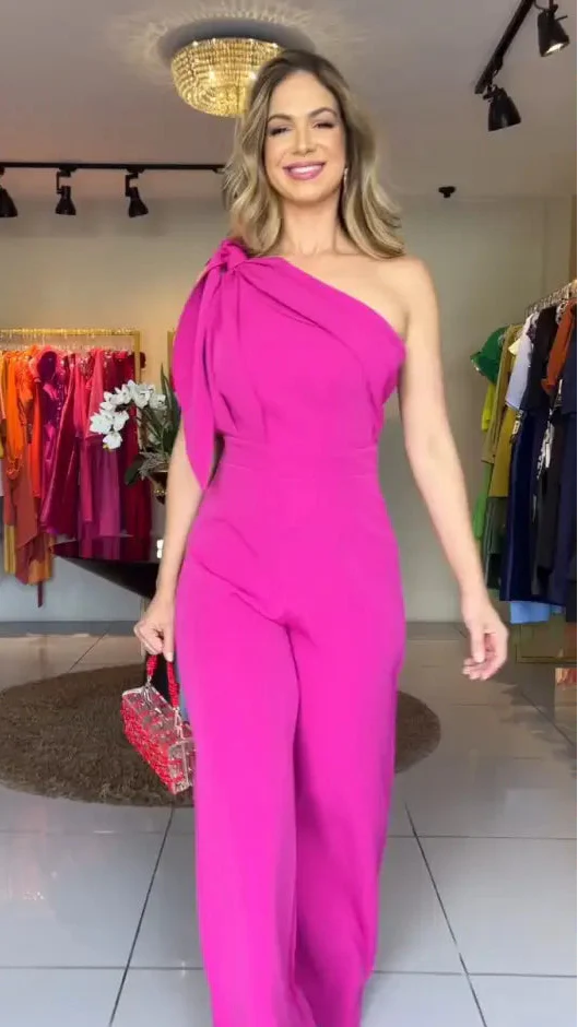 Macacão Royale – Sofisticação e Estilo em Uma Peça Única!