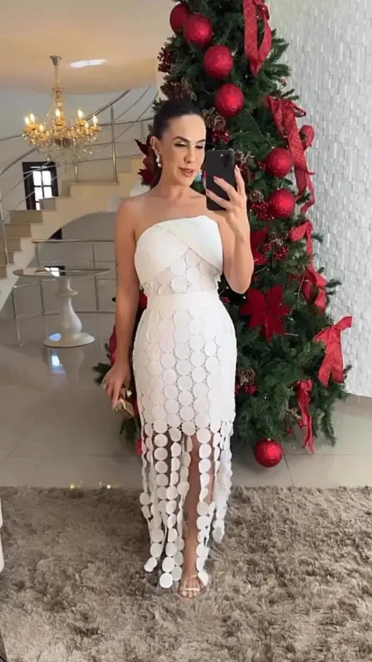 Vestido Bianca – A Elegância do Branco com um Toque de Modernidade!