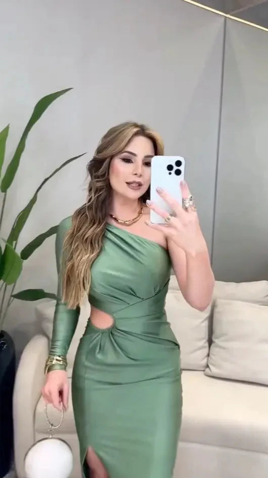 Vestido Esmeralda – Modernidade e Elegância em Cada Detalhe!