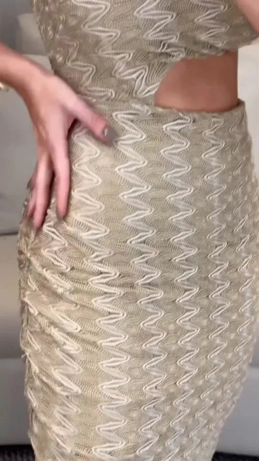 Vestido Stella – O Poder da Elegância com um Toque Moderno!